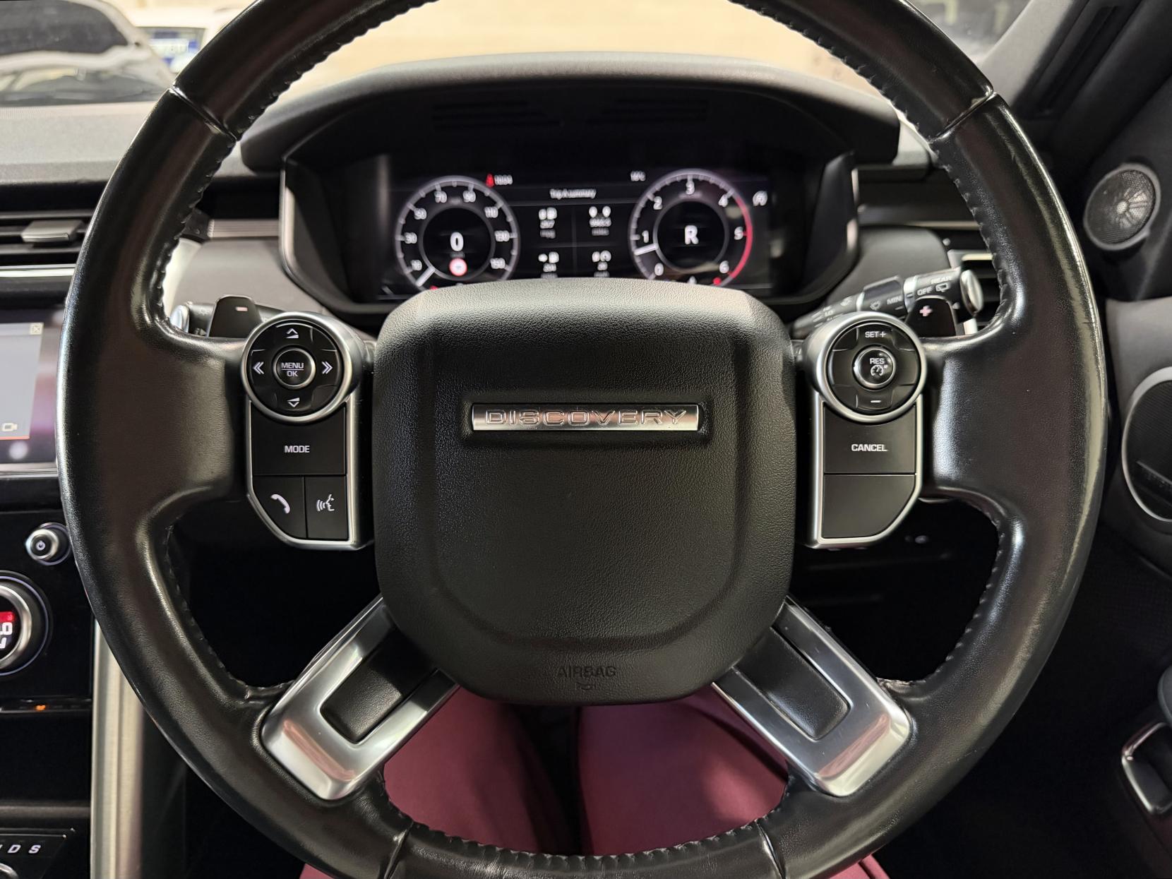 Land Rover Discovery 3.0 TD V6 HSE SUV 5dr Diesel Auto 4WD Euro 6 (s/s) (258 ps)