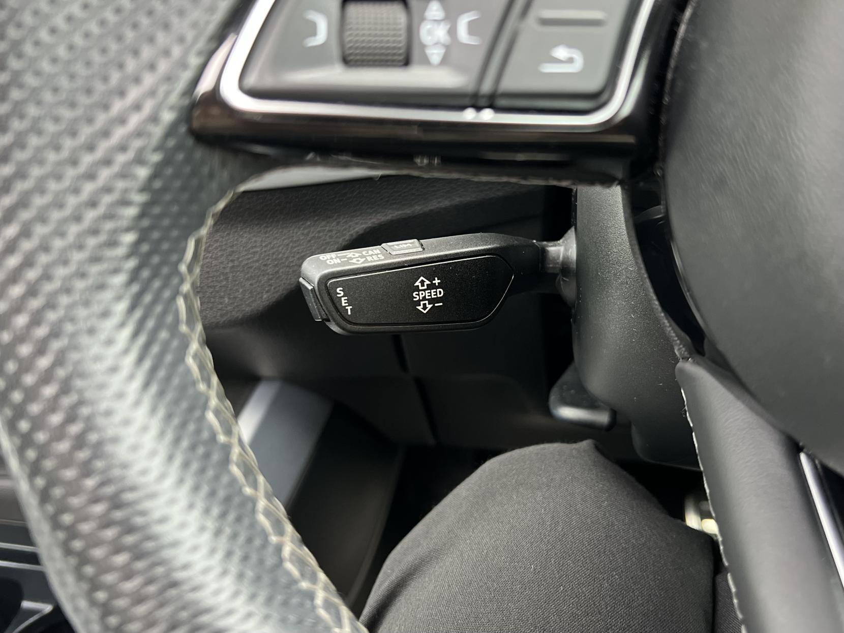 Audi Q2 1.5 TFSI CoD 35 S line SUV 5dr Petrol Manual Euro 6 (s/s) (150 ps)