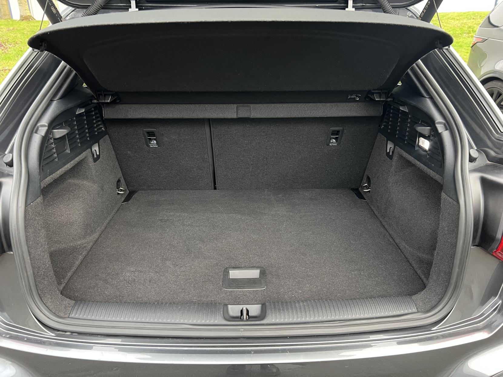 Audi Q2 1.5 TFSI CoD 35 S line SUV 5dr Petrol Manual Euro 6 (s/s) (150 ps)