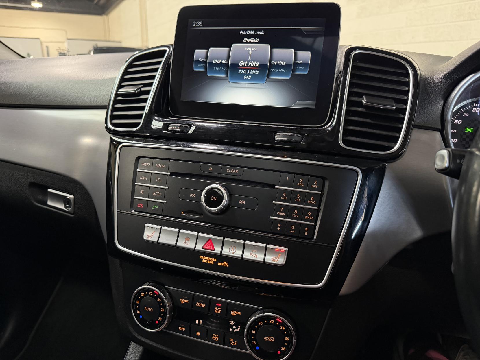 Mercedes-Benz GLE 2.1 GLE250d AMG Line (Premium) SUV 5dr Diesel G-Tronic 4MATIC Euro 6 (s/s) (204 ps)