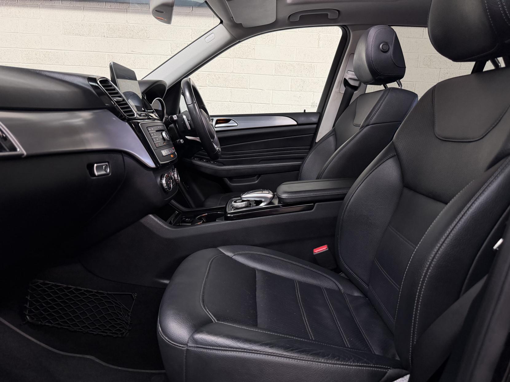 Mercedes-Benz GLE 2.1 GLE250d AMG Line (Premium) SUV 5dr Diesel G-Tronic 4MATIC Euro 6 (s/s) (204 ps)