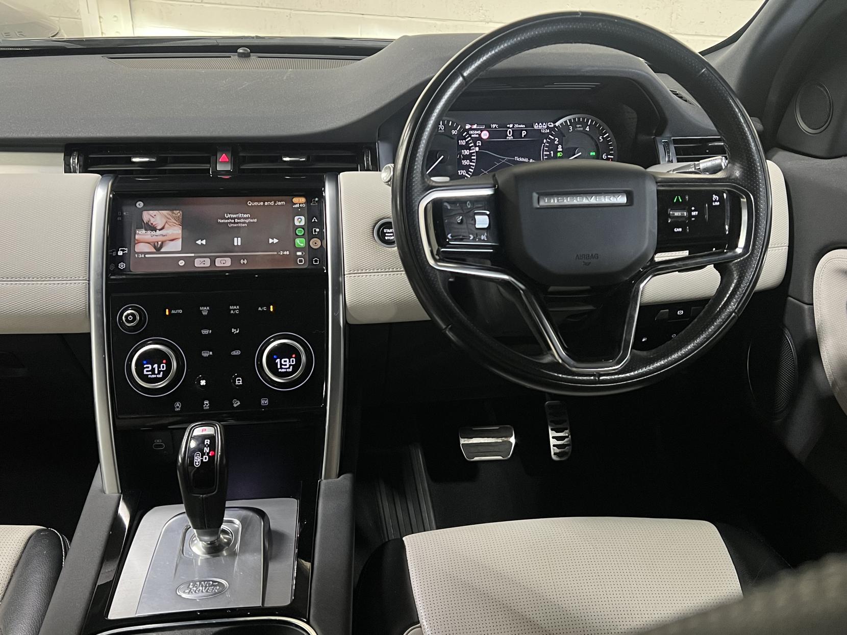 Land Rover Discovery Sport 1.5 P300e 12.2kWh R-Dynamic S SUV 5dr Petrol Plug-in Hybrid Auto 4WD Euro 6 (s/s) (309 ps)