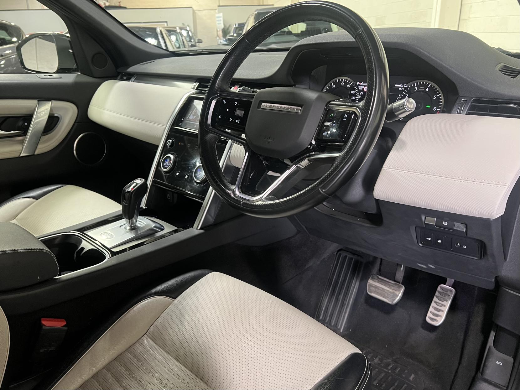 Land Rover Discovery Sport 1.5 P300e 12.2kWh R-Dynamic S SUV 5dr Petrol Plug-in Hybrid Auto 4WD Euro 6 (s/s) (309 ps)