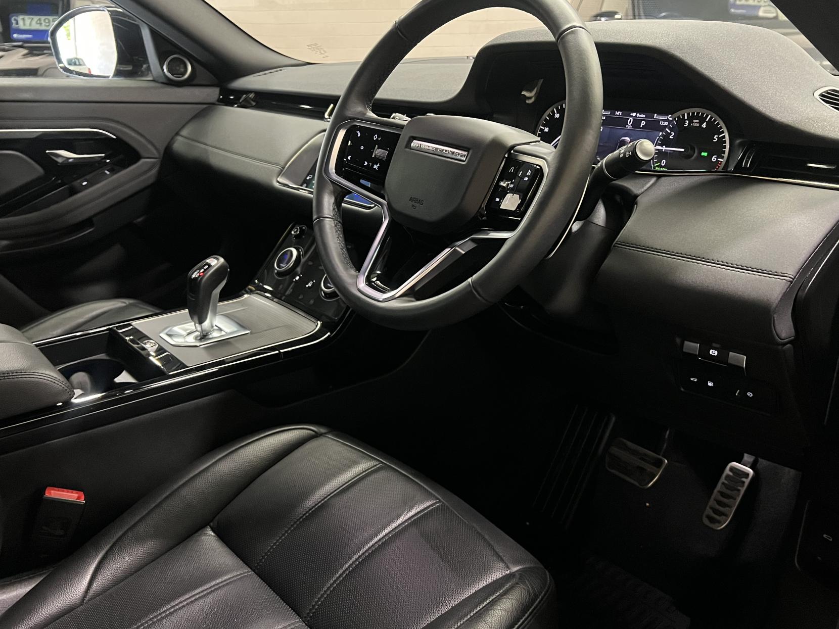 Land Rover Range Rover Evoque 1.5 P300e 12.2kWh R-Dynamic SE SUV 5dr Petrol Plug-in Hybrid Auto 4WD Euro 6 (s/s) (309 ps)