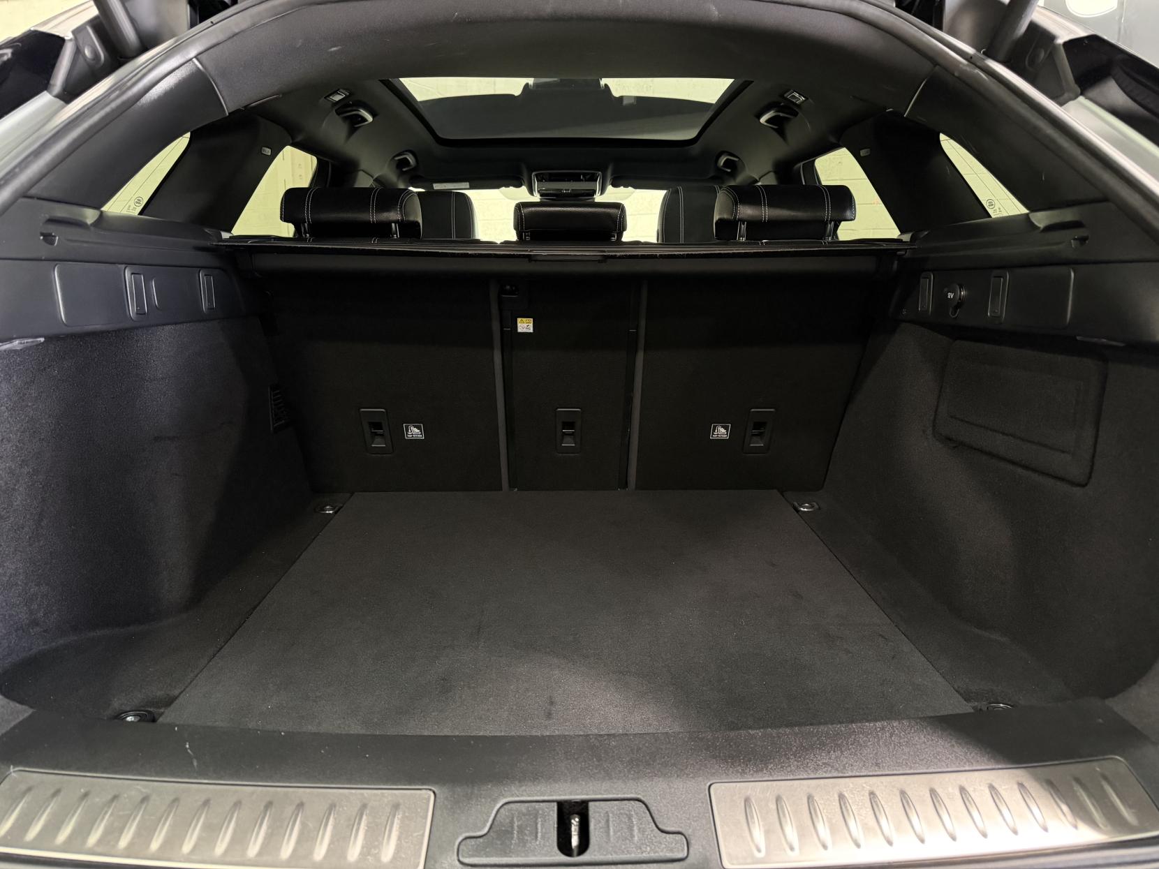 Land Rover Range Rover Velar 2.0 P250 R-Dynamic S SUV 5dr Petrol Auto 4WD Euro 6 (s/s) (250 bhp)