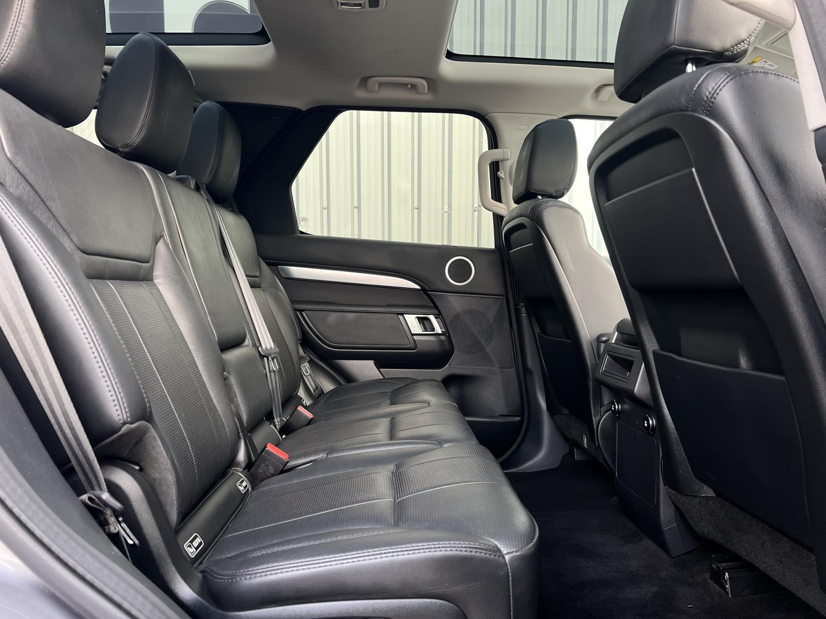 Land Rover Discovery 3.0 SD V6 Landmark Edition SUV 5dr Diesel Auto 4WD Euro 6 (s/s) (306 ps)