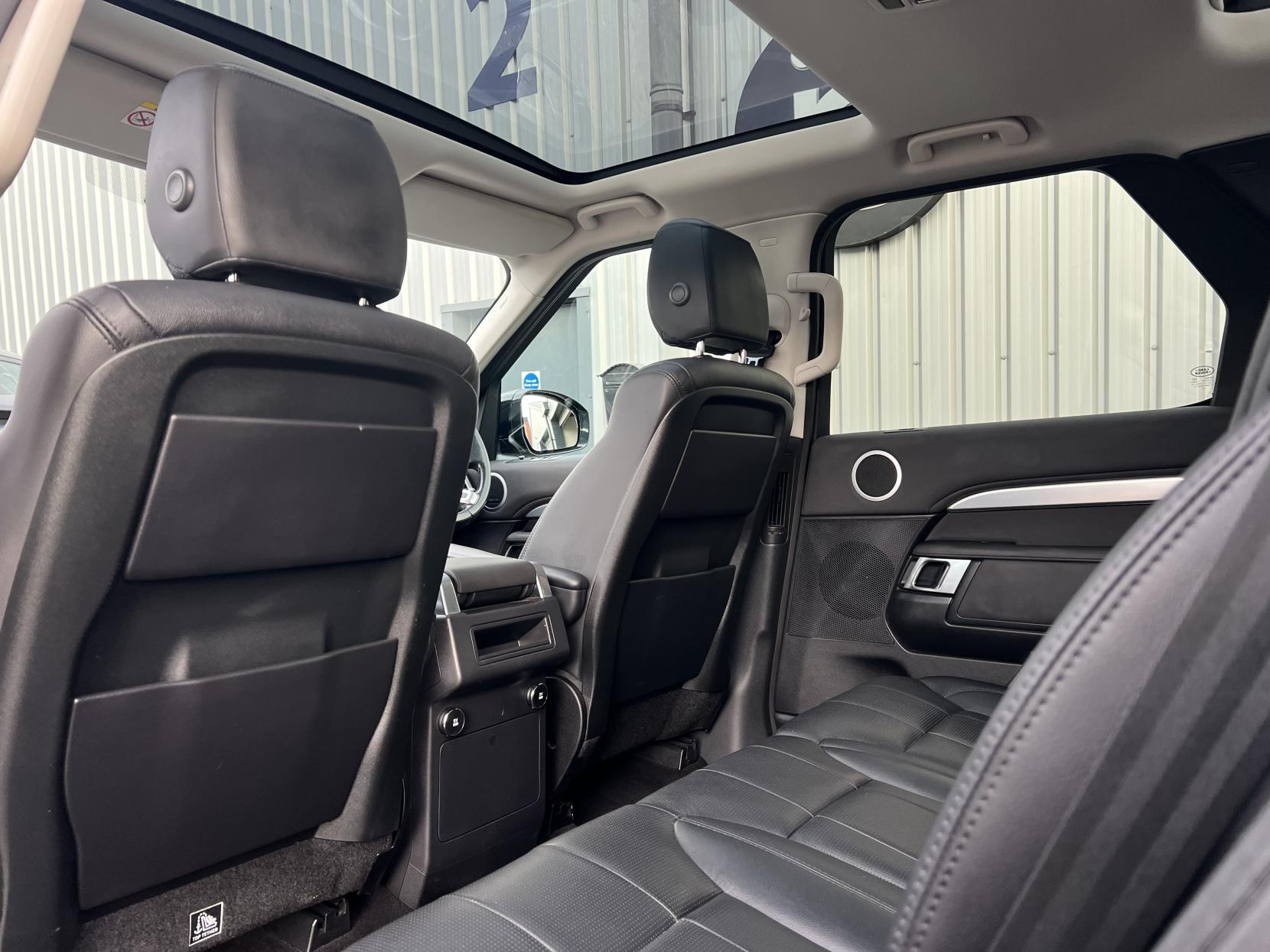 Land Rover Discovery 3.0 SD V6 Landmark Edition SUV 5dr Diesel Auto 4WD Euro 6 (s/s) (306 ps)