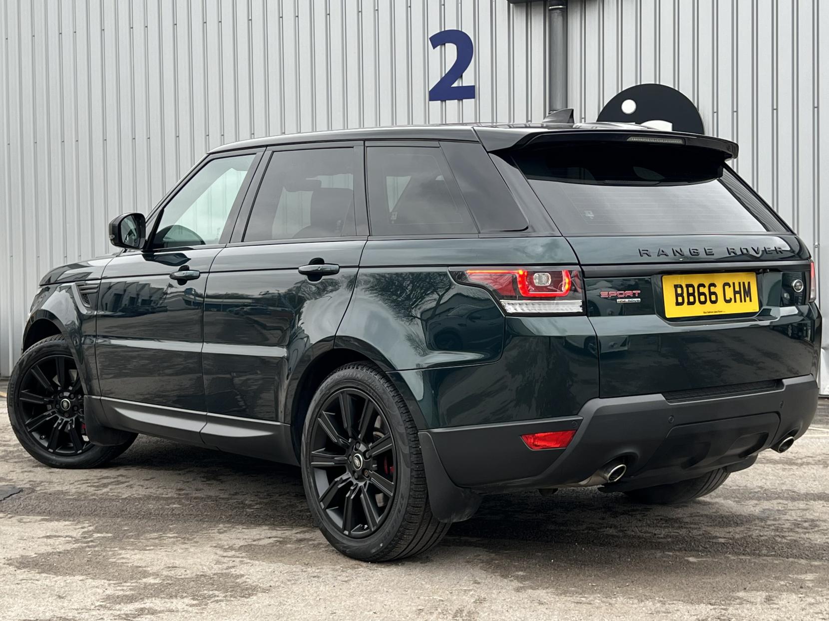 Land Rover Range Rover Sport 3.0 SD V6 HSE Dynamic SUV 5dr Diesel Auto 4WD Euro 6 (s/s) (306 ps)