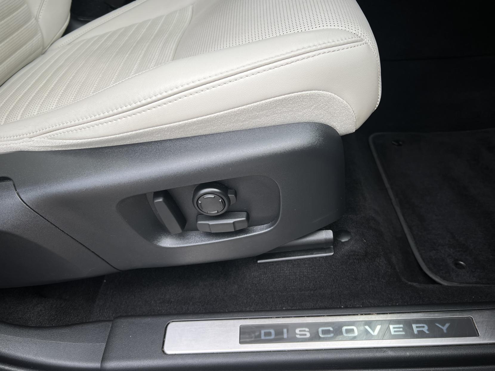 Land Rover Discovery Sport 2.0 P250 MHEV HSE SUV 5dr Petrol Auto 4WD Euro 6 (s/s) (250 ps)