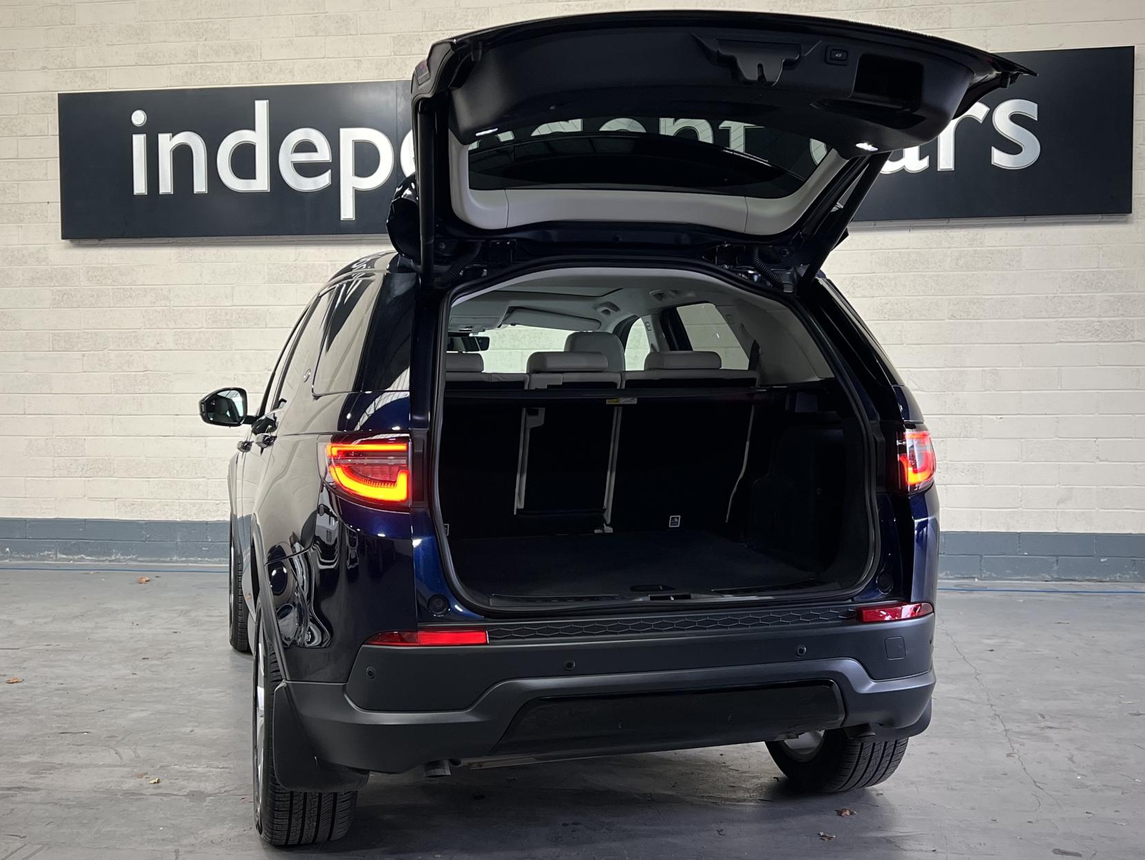 Land Rover Discovery Sport 2.0 P250 MHEV HSE SUV 5dr Petrol Auto 4WD Euro 6 (s/s) (250 ps)