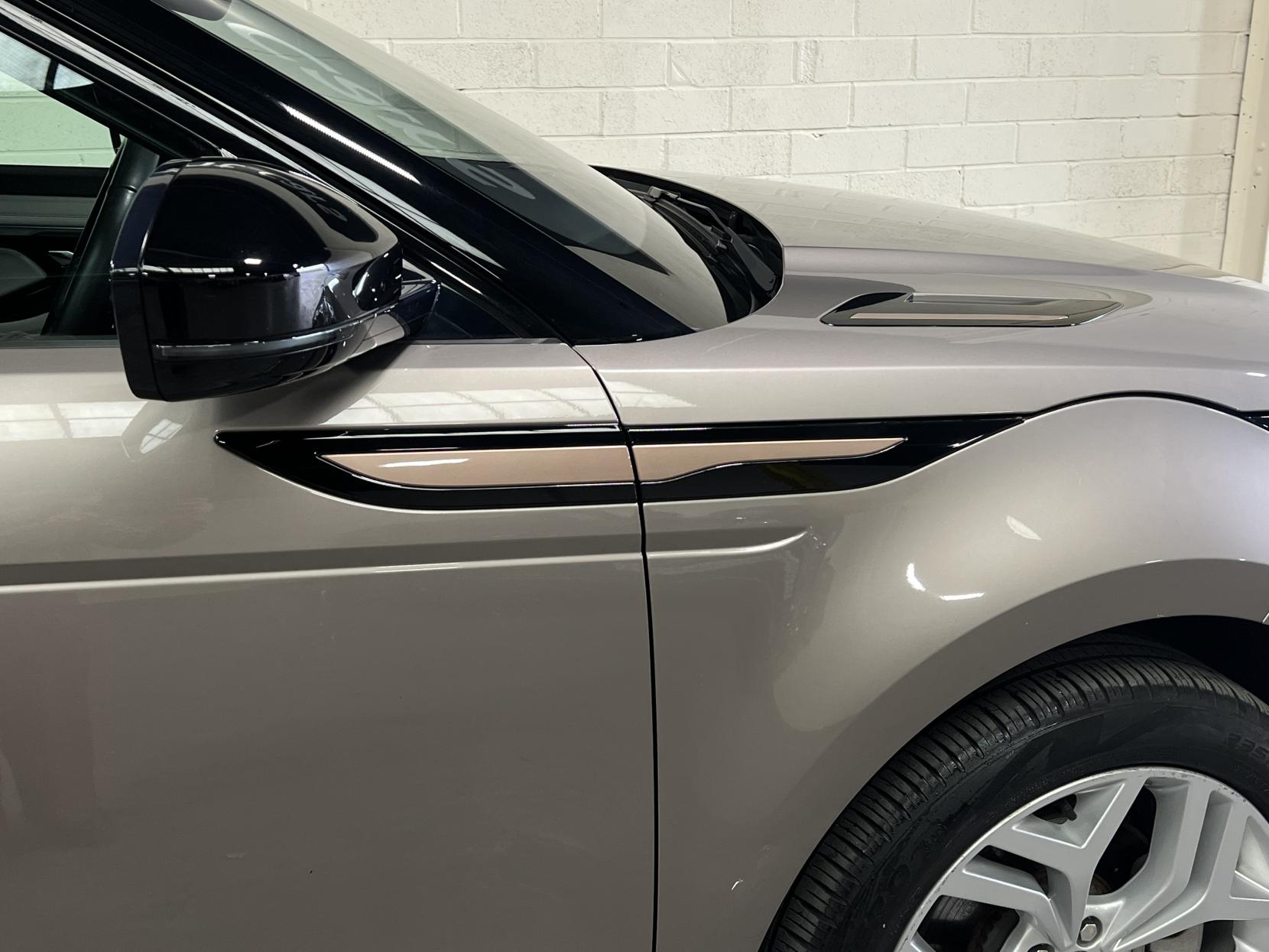 Land Rover Range Rover Evoque 1.5 P300e 12.2kWh R-Dynamic SE SUV 5dr Petrol Plug-in Hybrid Auto 4WD Euro 6 (s/s) (309 ps)