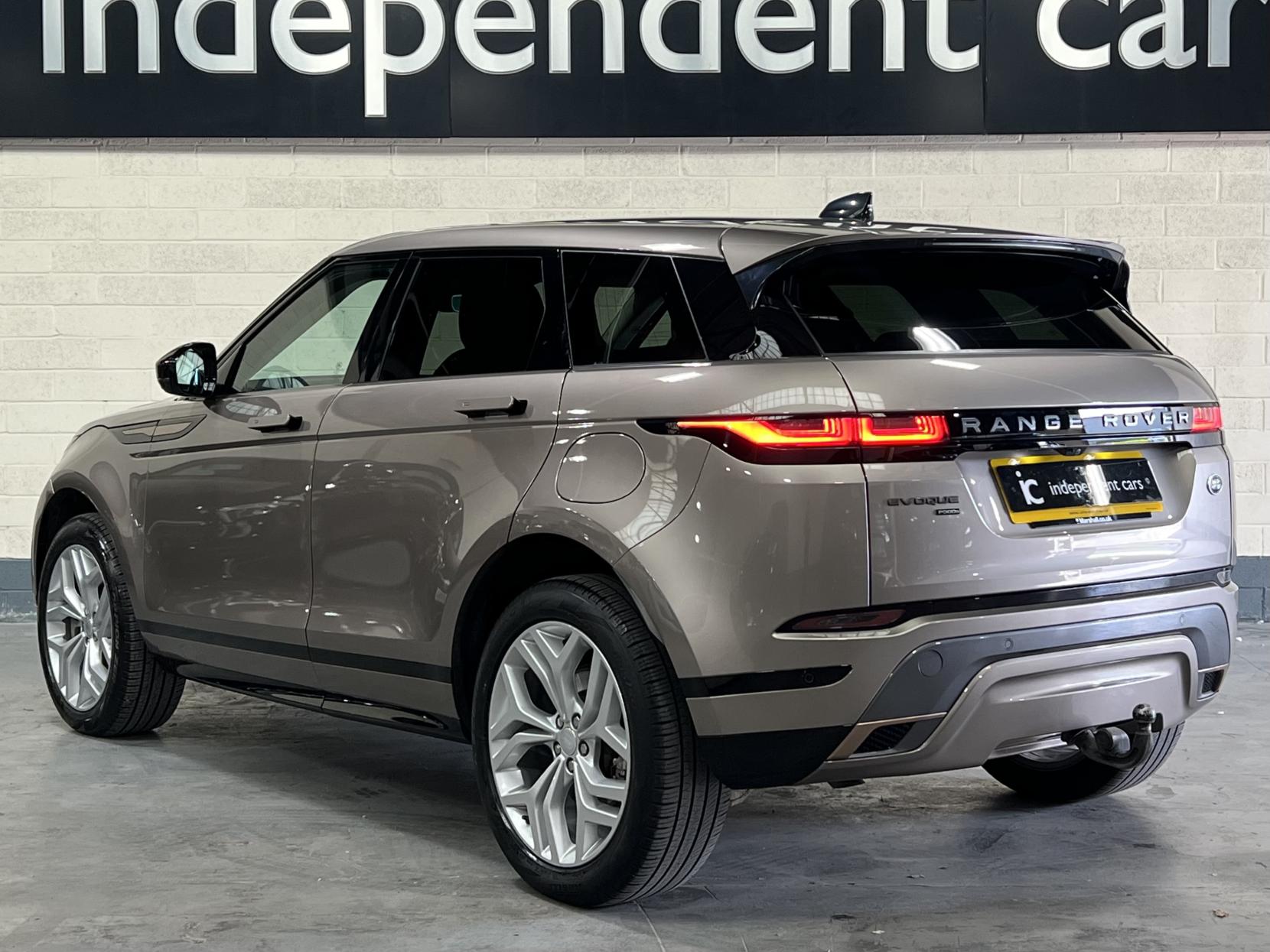 Land Rover Range Rover Evoque 1.5 P300e 12.2kWh R-Dynamic SE SUV 5dr Petrol Plug-in Hybrid Auto 4WD Euro 6 (s/s) (309 ps)