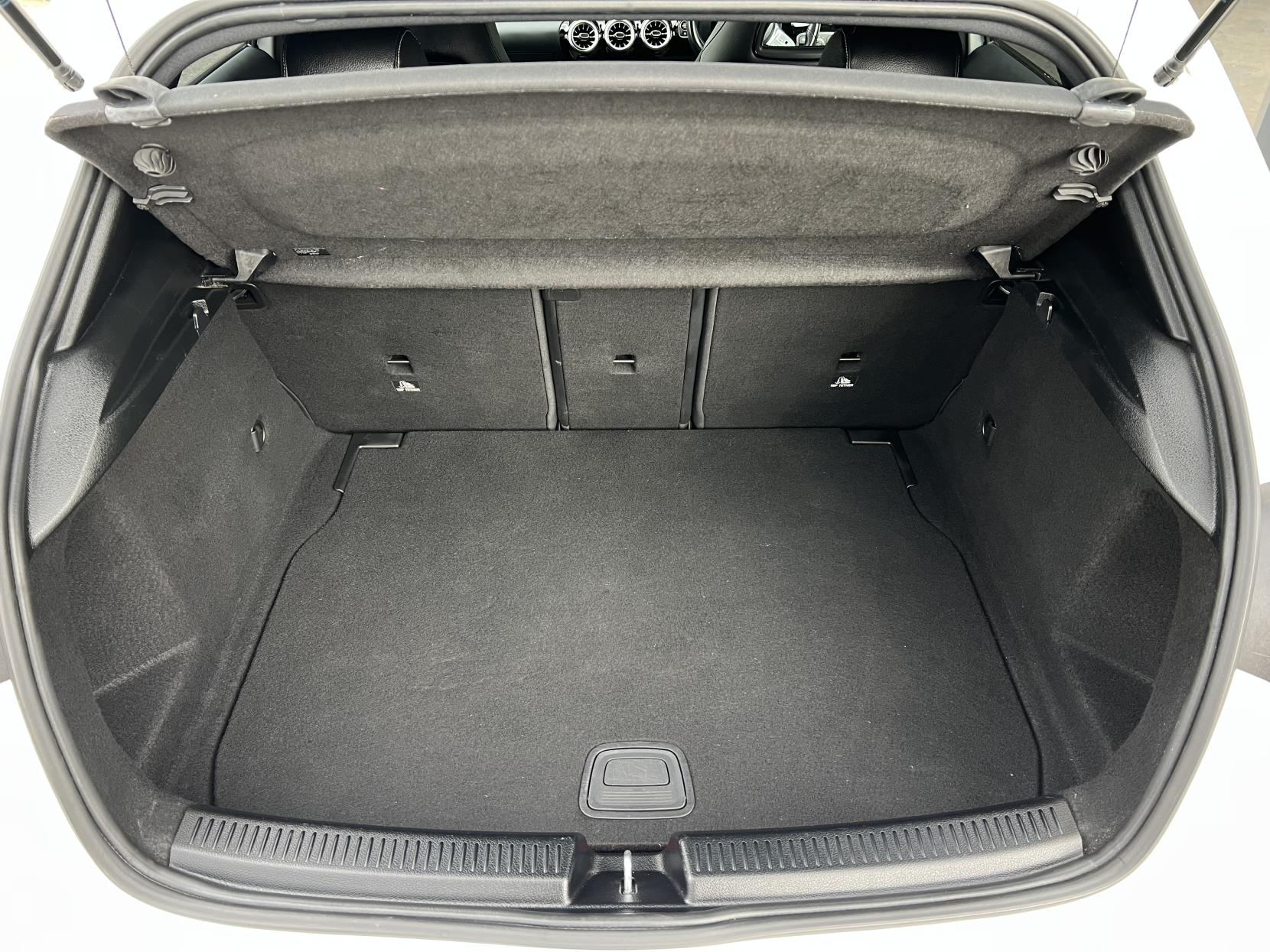 Mercedes-Benz A Class 2.0 A200d Exclusive Edition Hatchback 5dr Diesel 8G-DCT Euro 6 (s/s) (150 ps)
