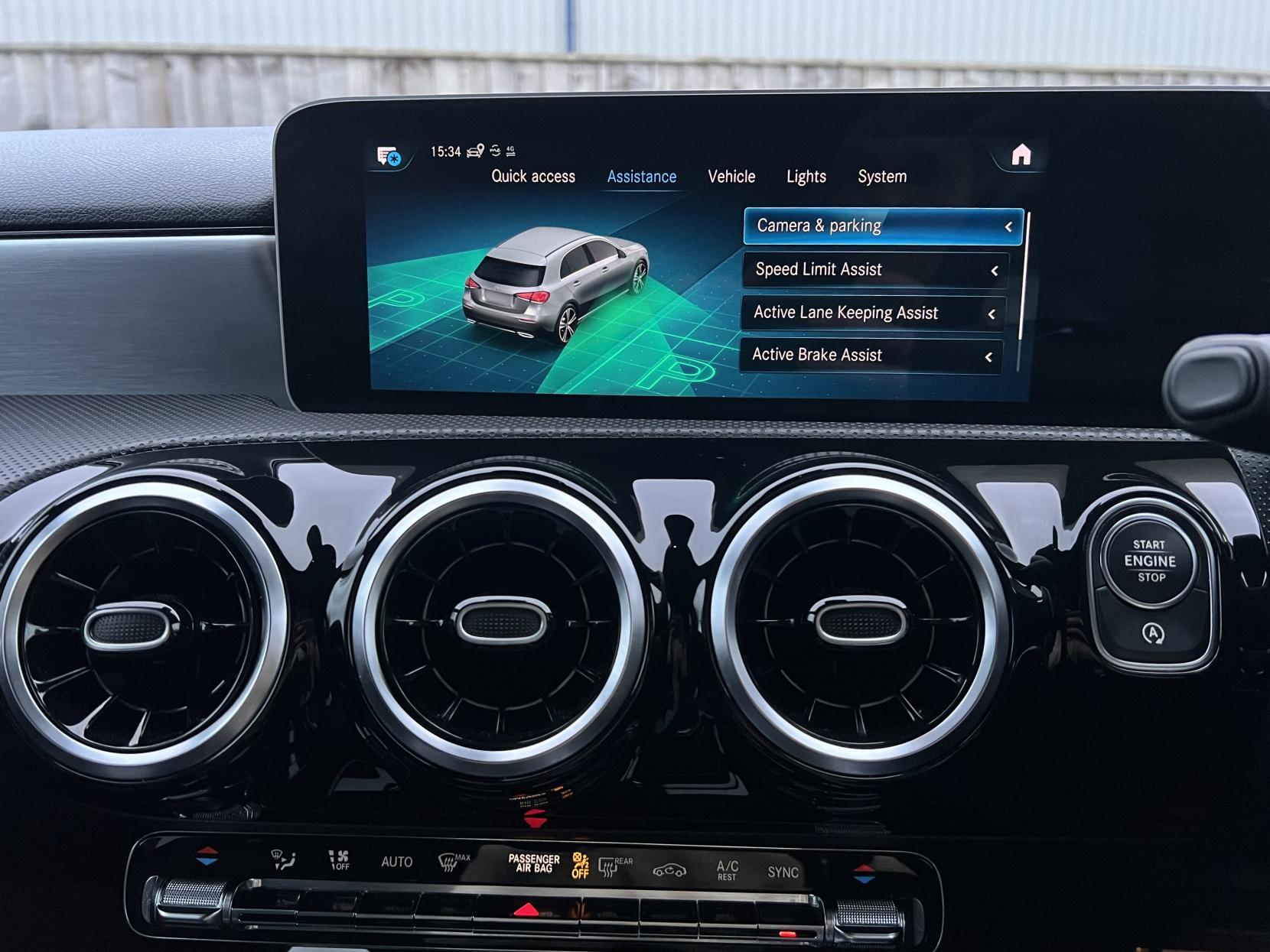 Mercedes-Benz A Class 2.0 A200d AMG Line (Executive) Hatchback 5dr Diesel 8G-DCT Euro 6 (s/s) (150 ps)