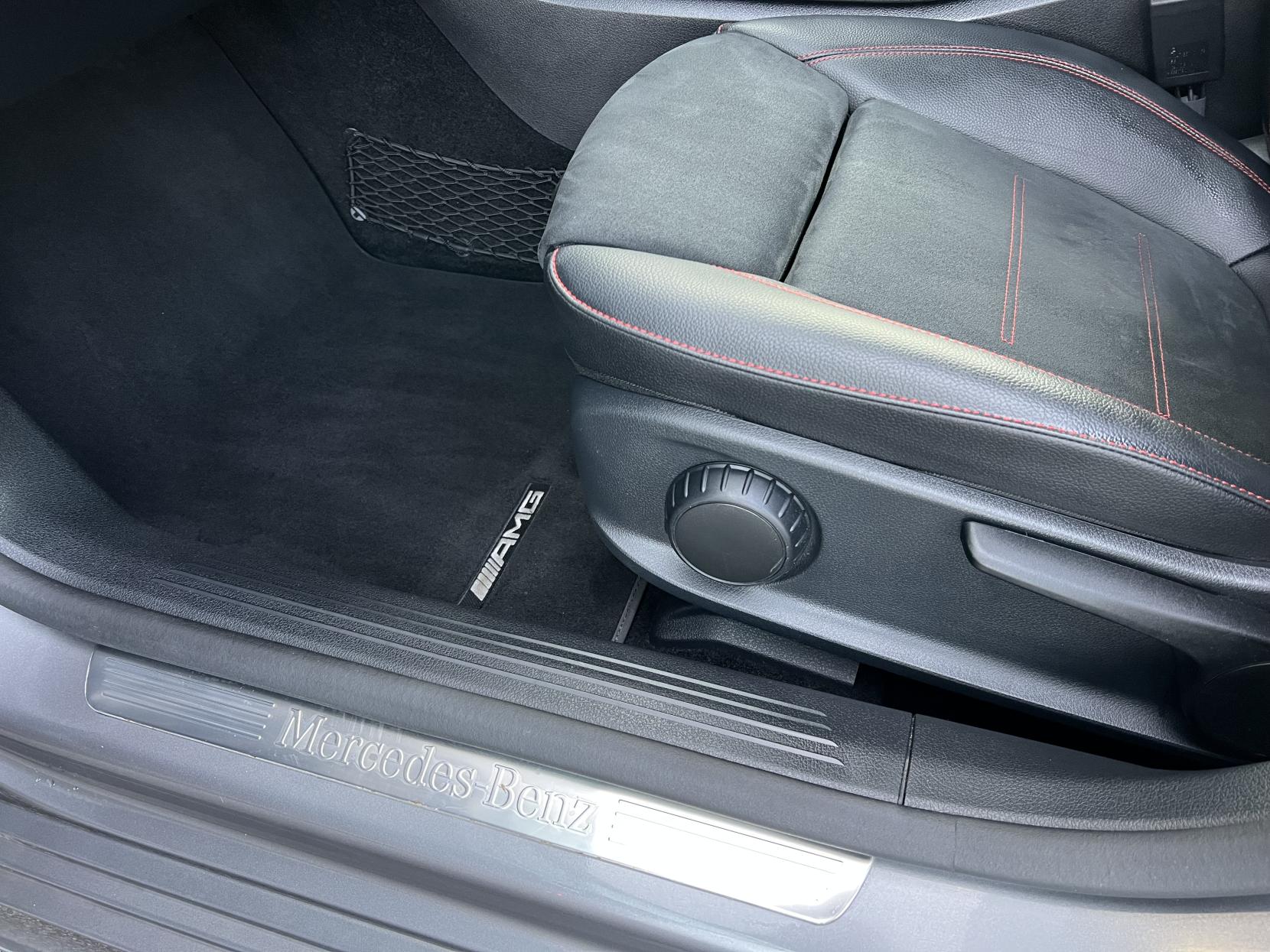 Mercedes-Benz A Class 2.0 A200d AMG Line (Executive) Hatchback 5dr Diesel 8G-DCT Euro 6 (s/s) (150 ps)