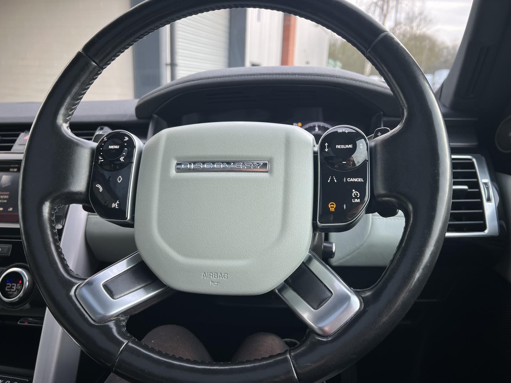 Land Rover Discovery 3.0 SD V6 HSE Luxury SUV 5dr Diesel Auto 4WD Euro 6 (s/s) (306 ps)