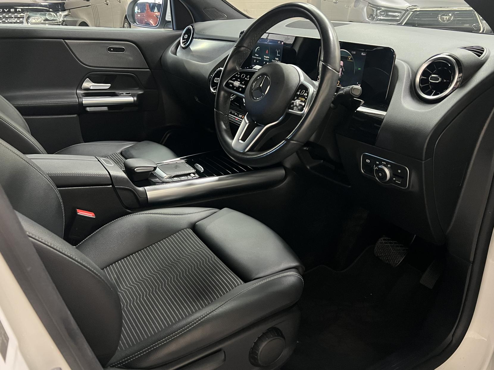 Mercedes-Benz GLA 1.3 GLA200 Sport SUV 5dr Petrol 7G-DCT Euro 6 (s/s) (163 ps)