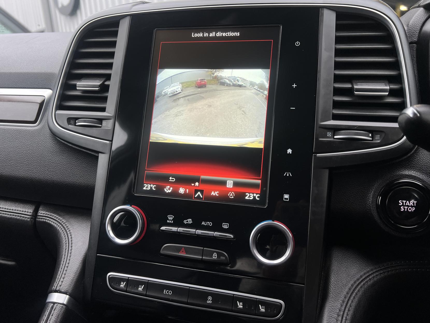 Renault Koleos 2.0 dCi Signature Nav SUV 5dr Diesel Manual 4WD Euro 6 (s/s) (175 ps)