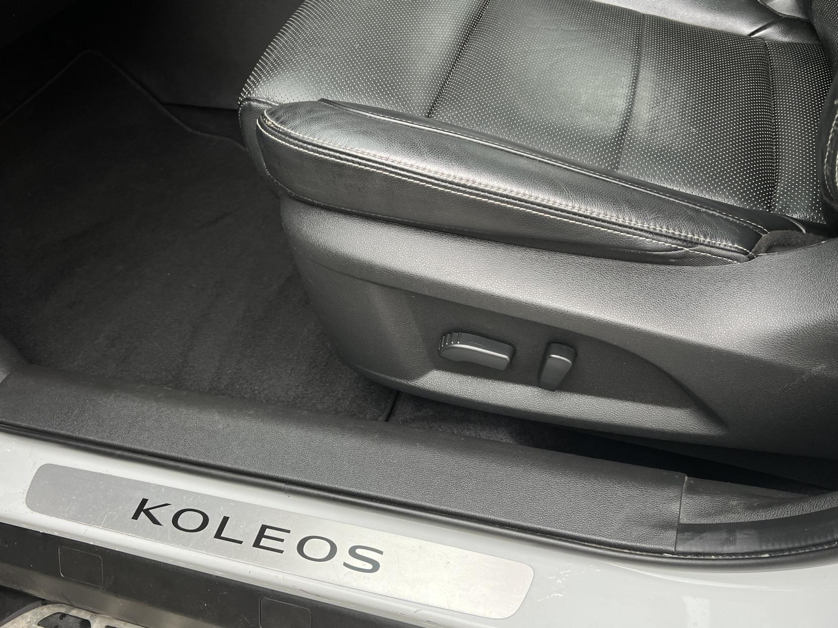 Renault Koleos 2.0 dCi Signature Nav SUV 5dr Diesel Manual 4WD Euro 6 (s/s) (175 ps)