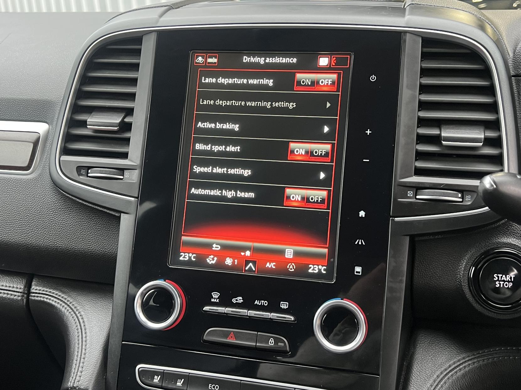 Renault Koleos 2.0 dCi Signature Nav SUV 5dr Diesel Manual 4WD Euro 6 (s/s) (175 ps)