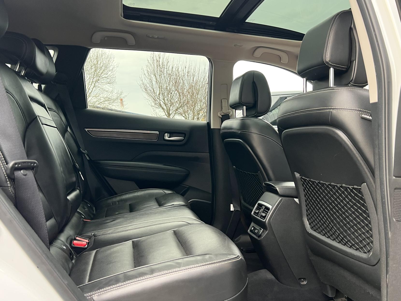 Renault Koleos 2.0 dCi Signature Nav SUV 5dr Diesel Manual 4WD Euro 6 (s/s) (175 ps)