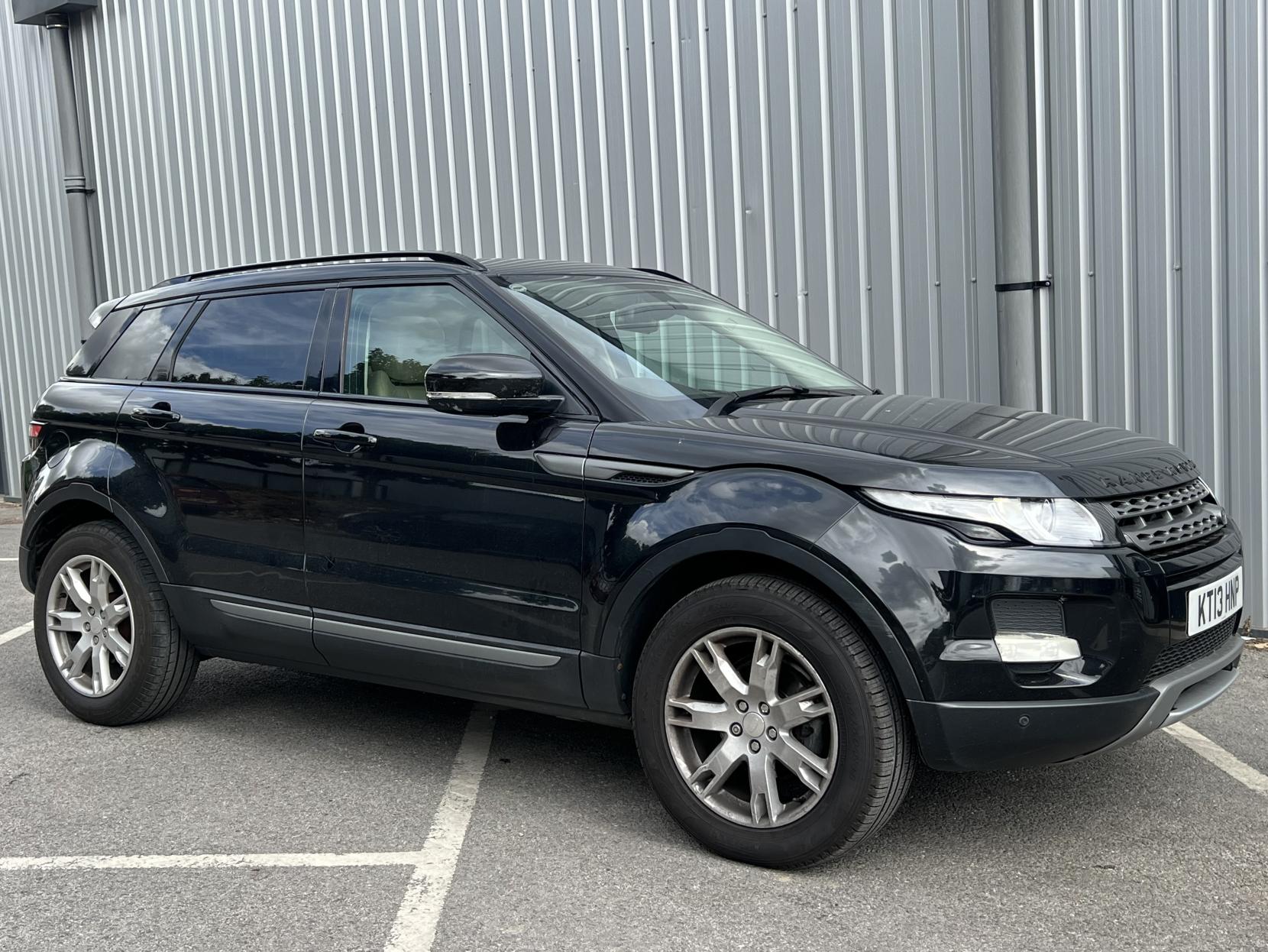 Land Rover Range Rover Evoque 2.2 SD4 Pure SUV 5dr Diesel Auto 4WD Euro 5 (190 ps)