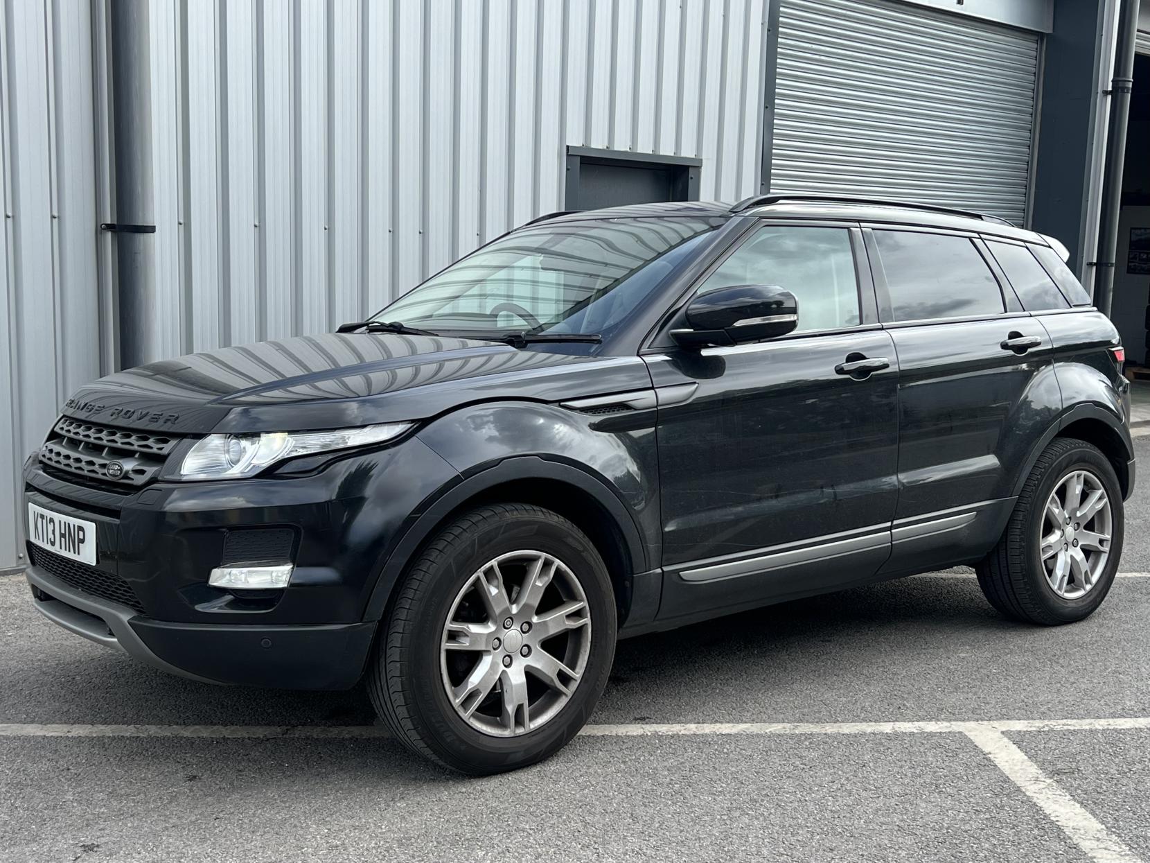 Land Rover Range Rover Evoque 2.2 SD4 Pure SUV 5dr Diesel Auto 4WD Euro 5 (190 ps)