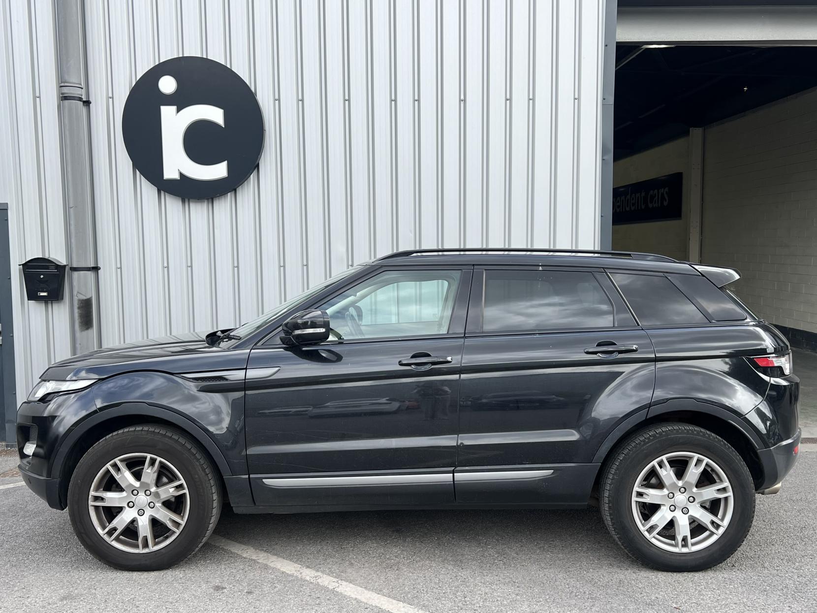 Land Rover Range Rover Evoque 2.2 SD4 Pure SUV 5dr Diesel Auto 4WD Euro 5 (190 ps)