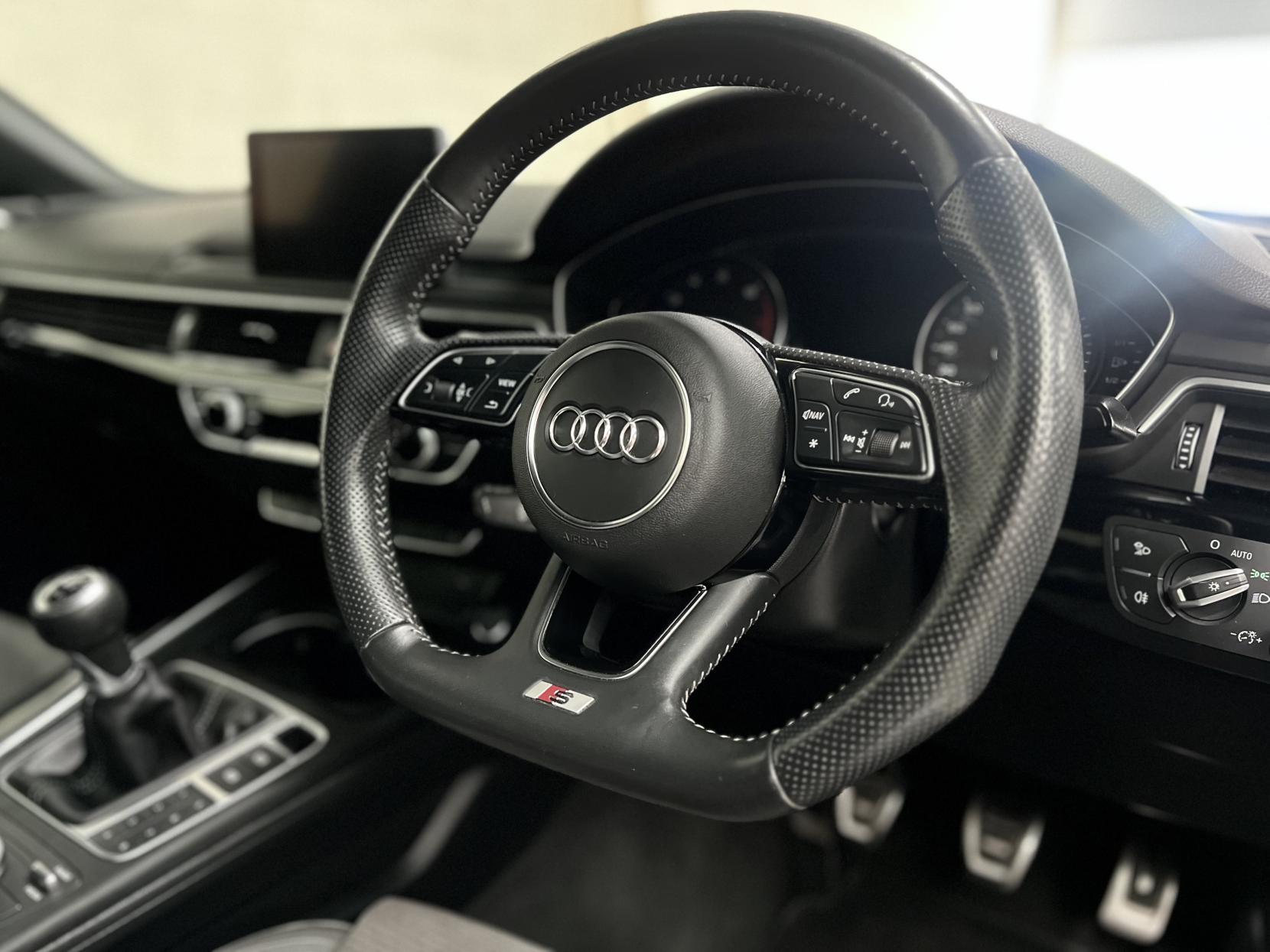 Audi A5 2.0 TFSI 40 Black Edition Coupe 2dr Petrol Manual Euro 6 (s/s) (190 ps)