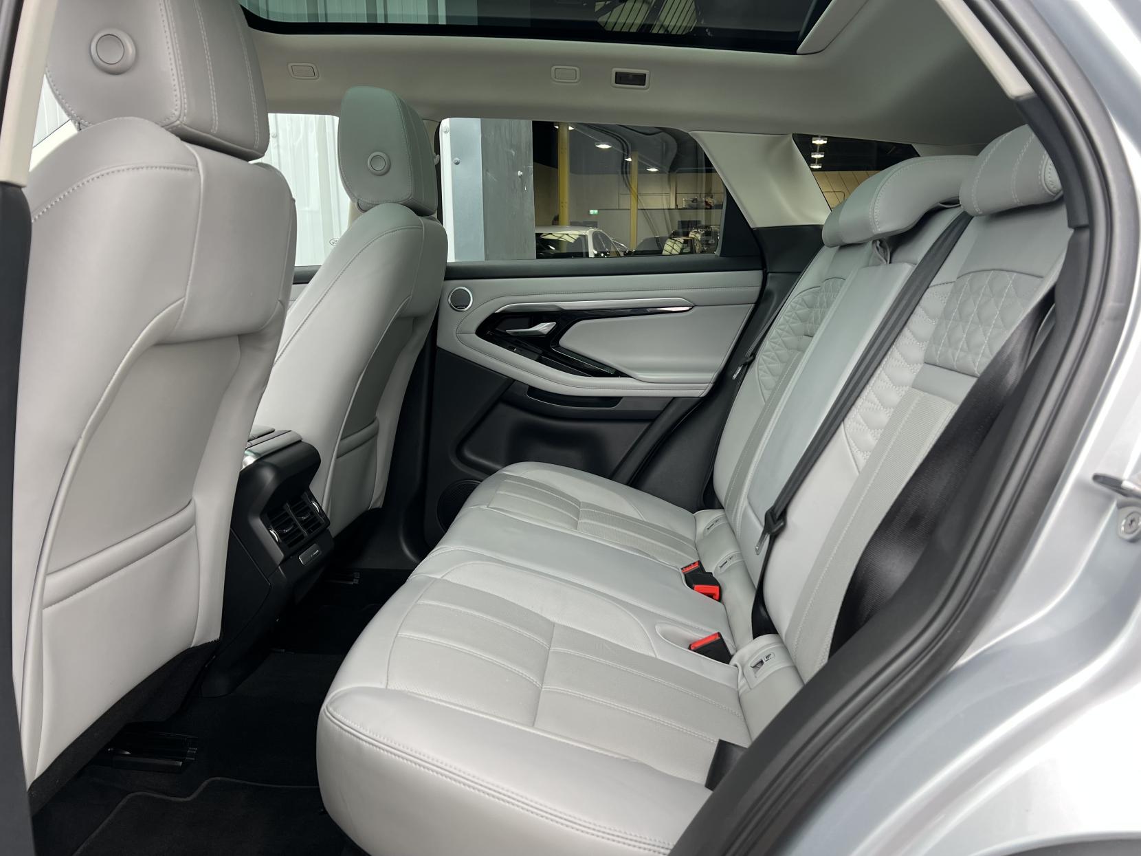 Land Rover Range Rover Evoque 2.0 P200 MHEV HSE SUV 5dr Petrol Auto 4WD Euro 6 (s/s) (200 ps)