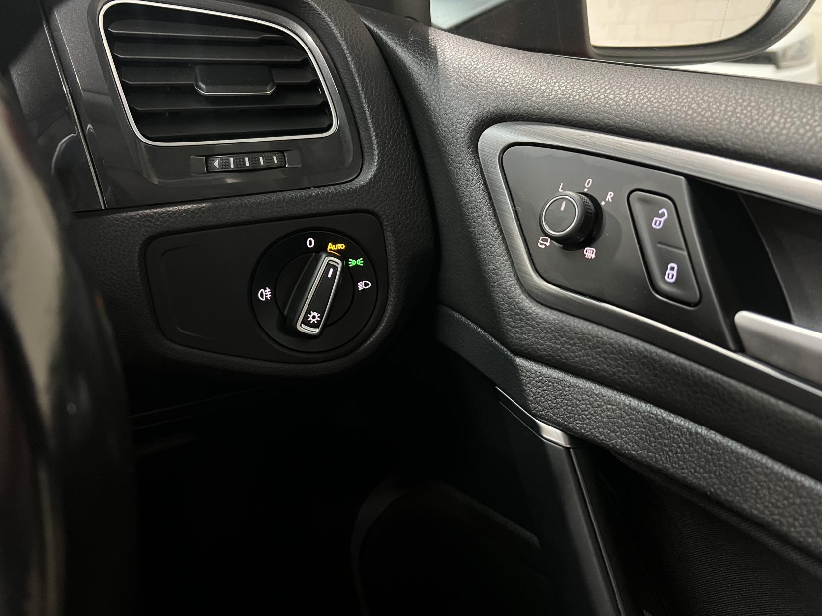 Volkswagen Golf 1.0 TSI SE Nav Hatchback 5dr Petrol DSG Euro 6 (s/s) (115 ps)