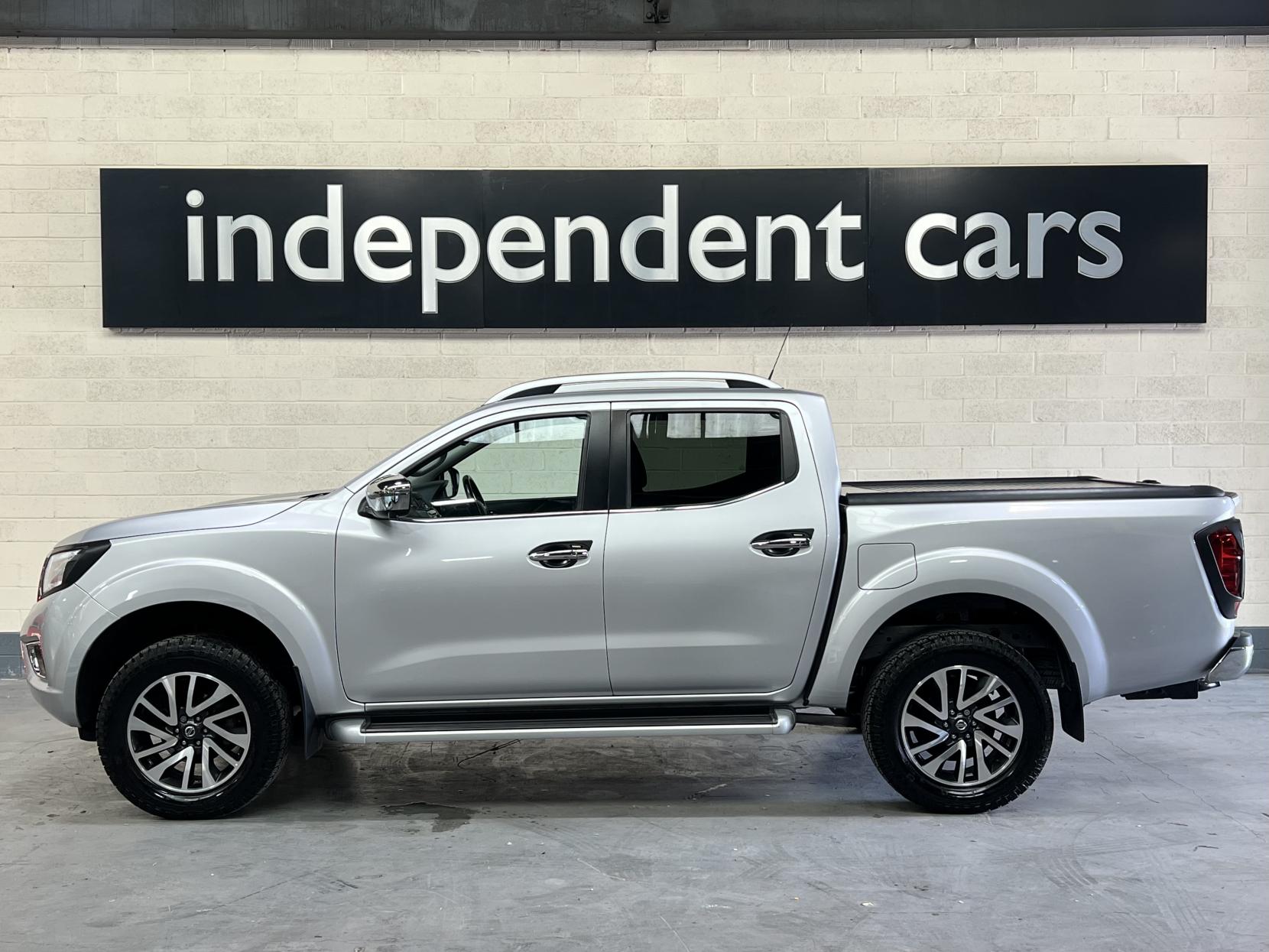 Nissan Navara 2.3 dCi Tekna Pickup Double Cab 4dr Diesel Auto 4WD Euro 6 (190 ps)