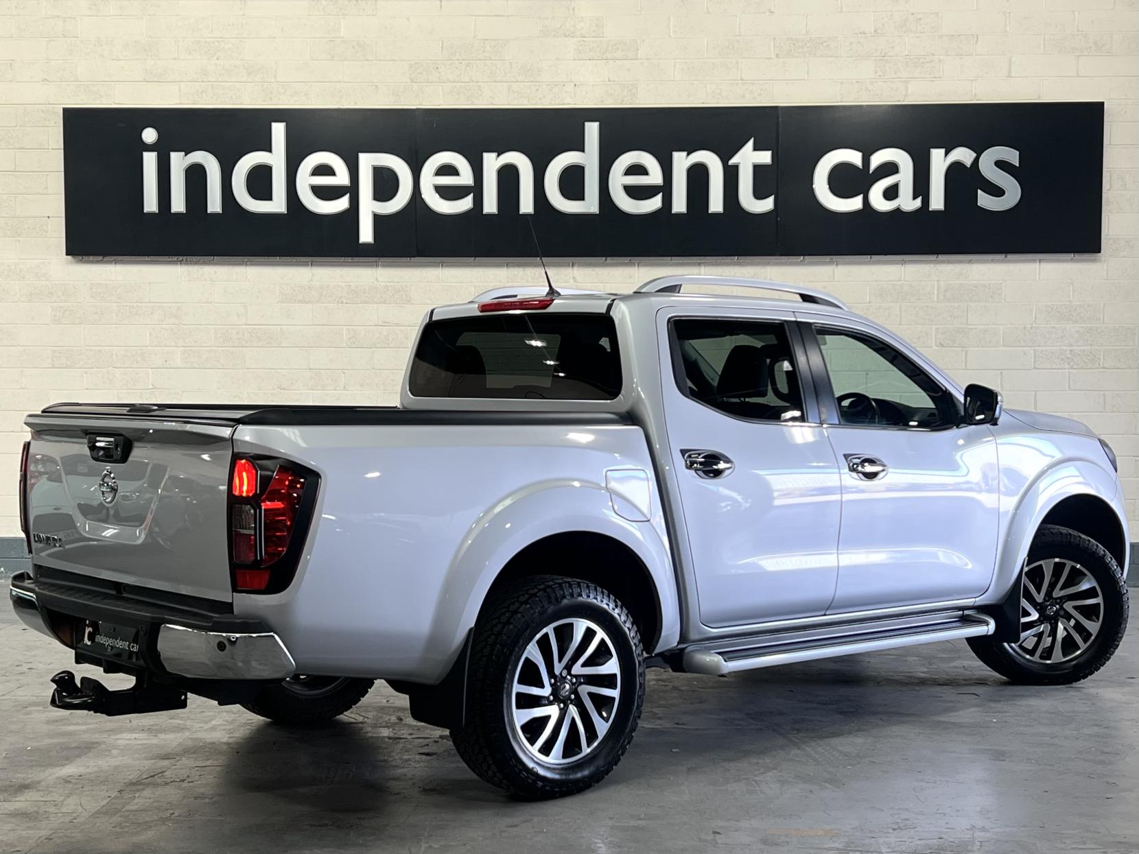 Nissan Navara 2.3 dCi Tekna Pickup Double Cab 4dr Diesel Auto 4WD Euro 6 (190 ps)