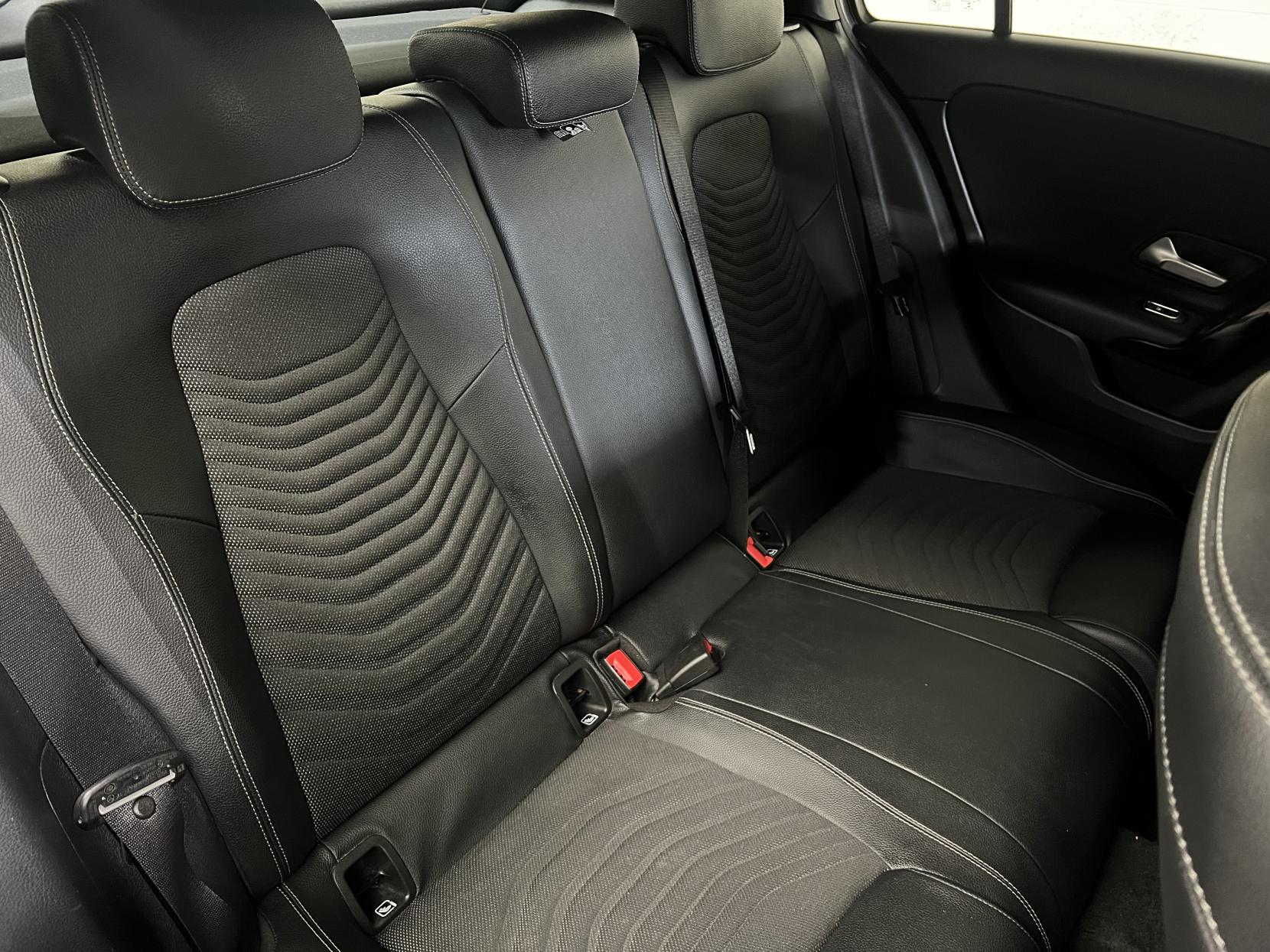 Mercedes-Benz A Class 1.5 A180d SE (Executive) Hatchback 5dr Diesel 7G-DCT Euro 6 (s/s) (116 ps)