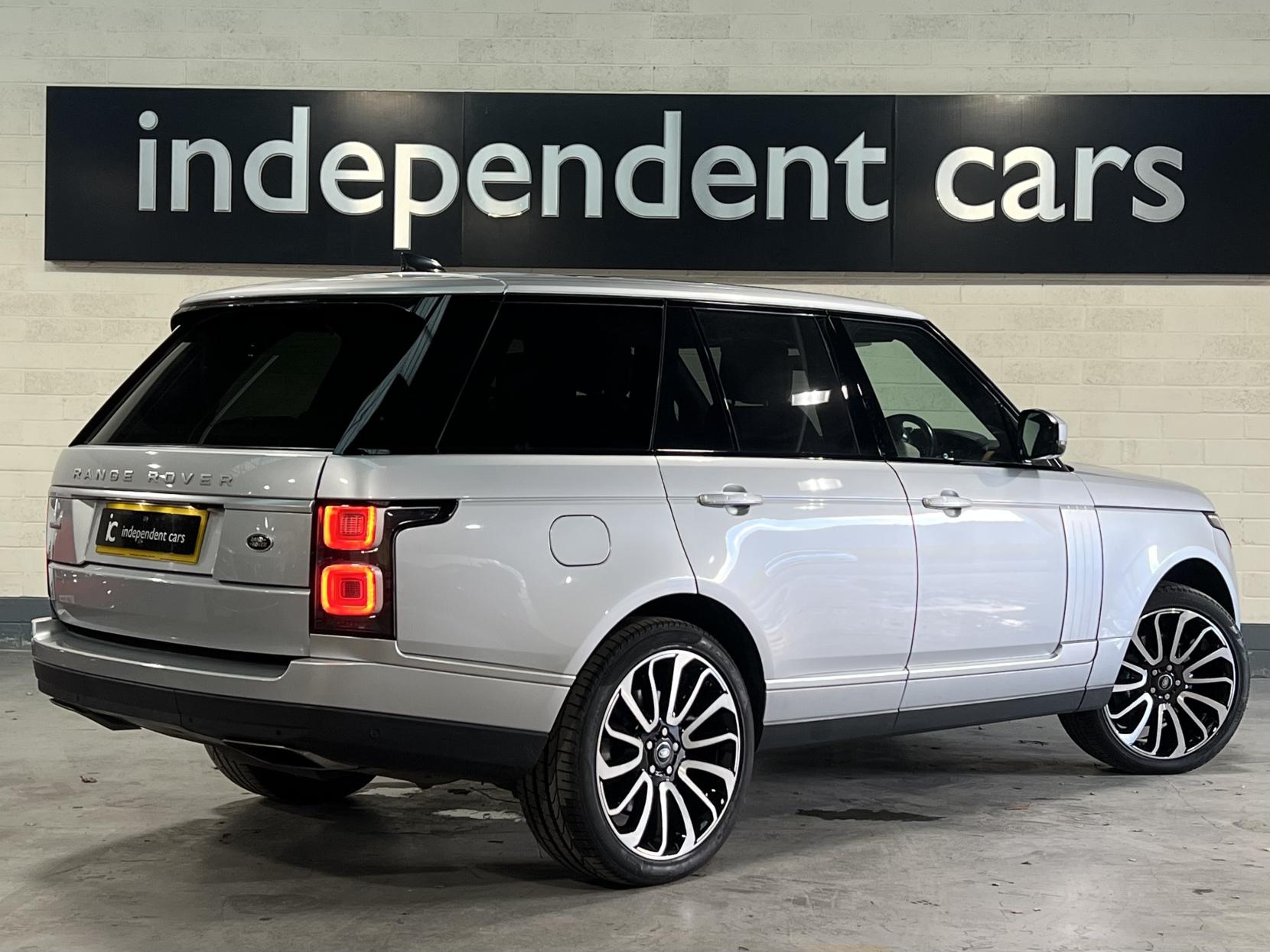 Land Rover Range Rover 4.4 SD V8 Autobiography SUV 5dr Diesel Auto 4WD Euro 6 (s/s) (339 ps)