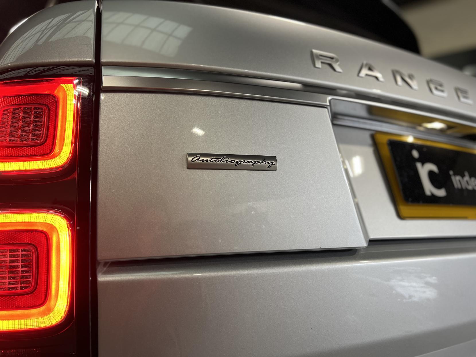 Land Rover Range Rover 4.4 SD V8 Autobiography SUV 5dr Diesel Auto 4WD Euro 6 (s/s) (339 ps)