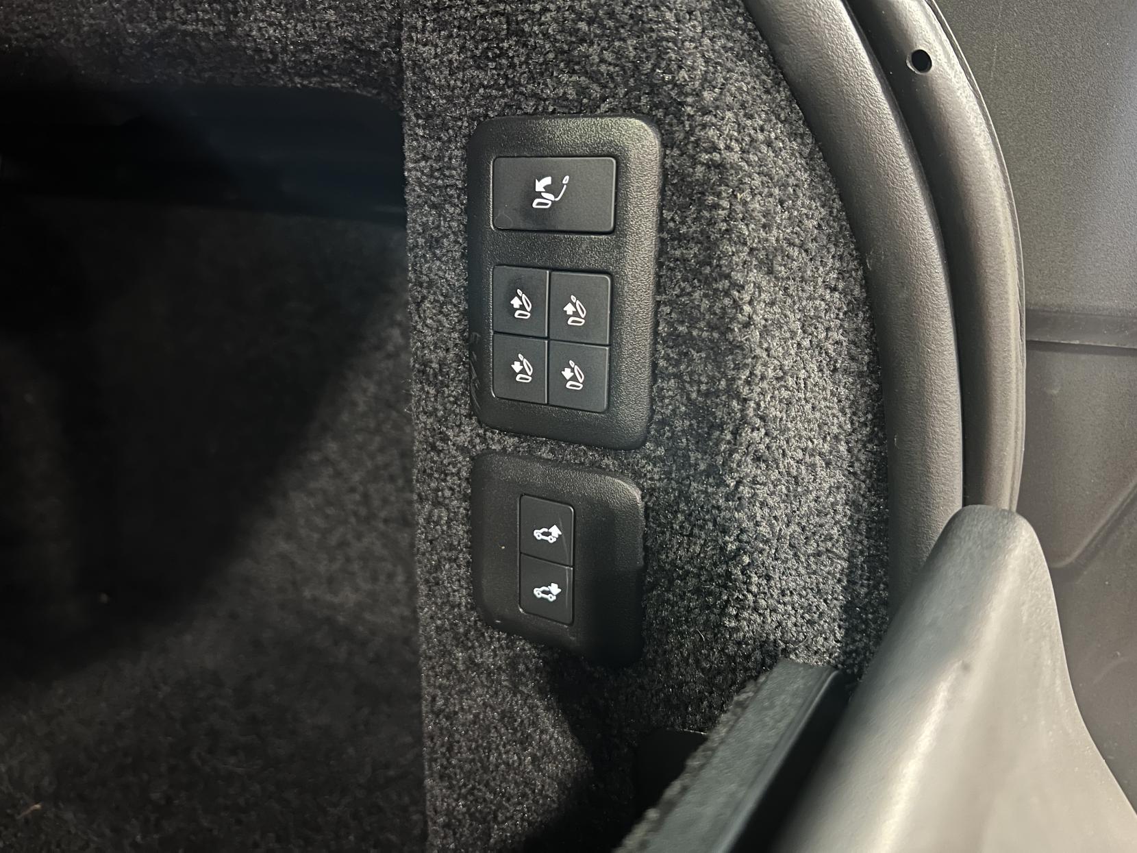 Land Rover Range Rover 4.4 SD V8 Autobiography SUV 5dr Diesel Auto 4WD Euro 6 (s/s) (339 ps)