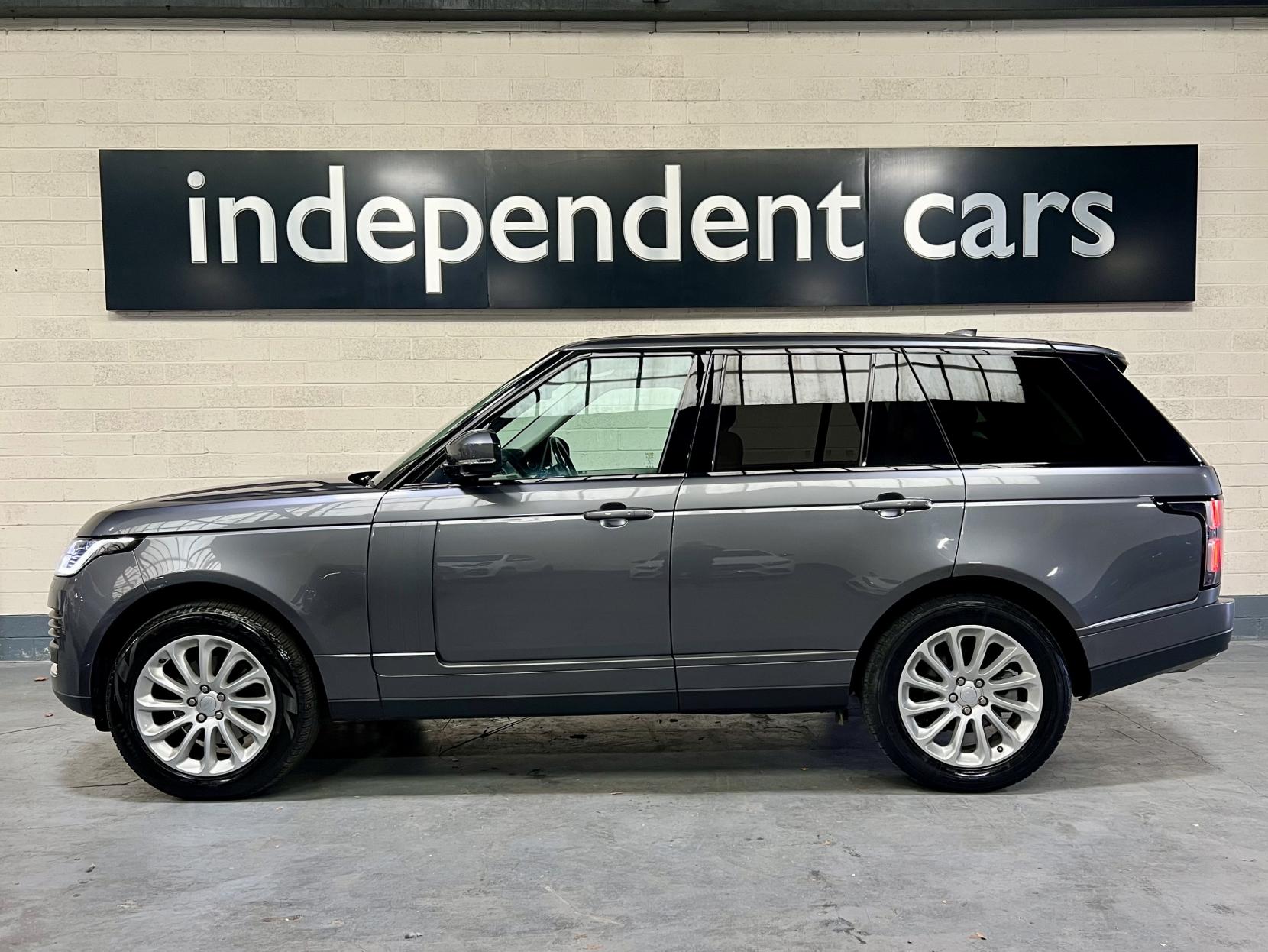 Land Rover Range Rover 3.0 SD V6 Vogue SUV 5dr Diesel Auto 4WD Euro 6 (s/s) (275 ps)