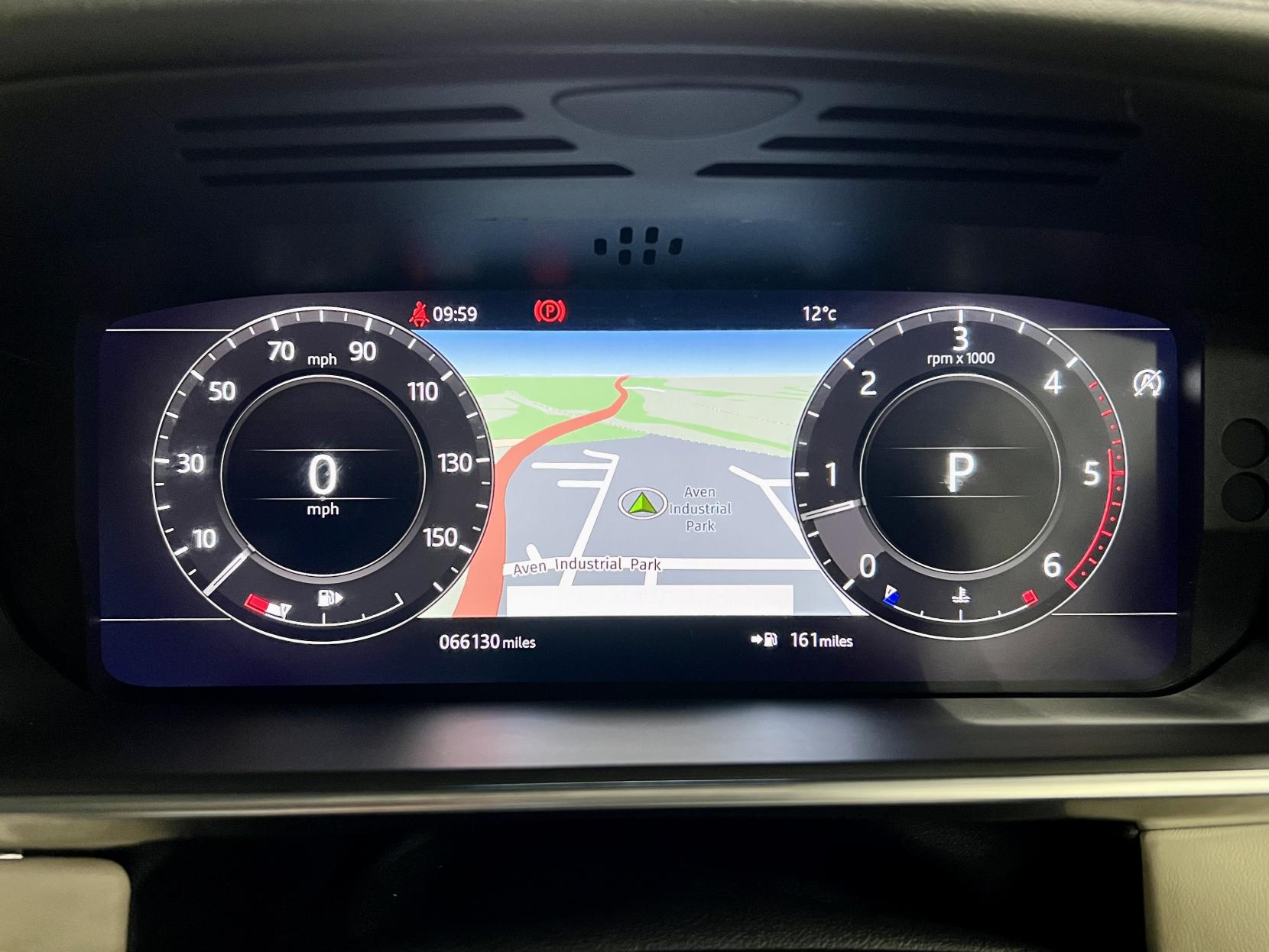 Land Rover Range Rover 3.0 SD V6 Vogue SUV 5dr Diesel Auto 4WD Euro 6 (s/s) (275 ps)