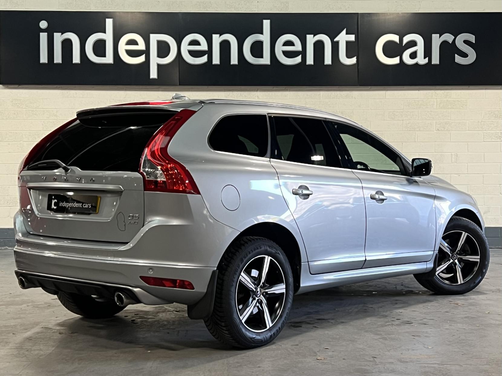 Volvo XC60 2.4 D5 R-Design Lux Nav SUV 5dr Diesel Auto AWD Euro 6 (s/s) (220 ps)