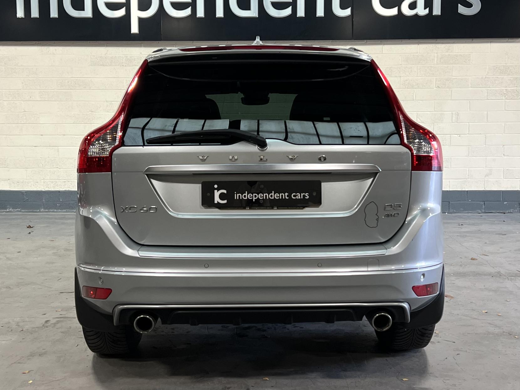 Volvo XC60 2.4 D5 R-Design Lux Nav SUV 5dr Diesel Auto AWD Euro 6 (s/s) (220 ps)