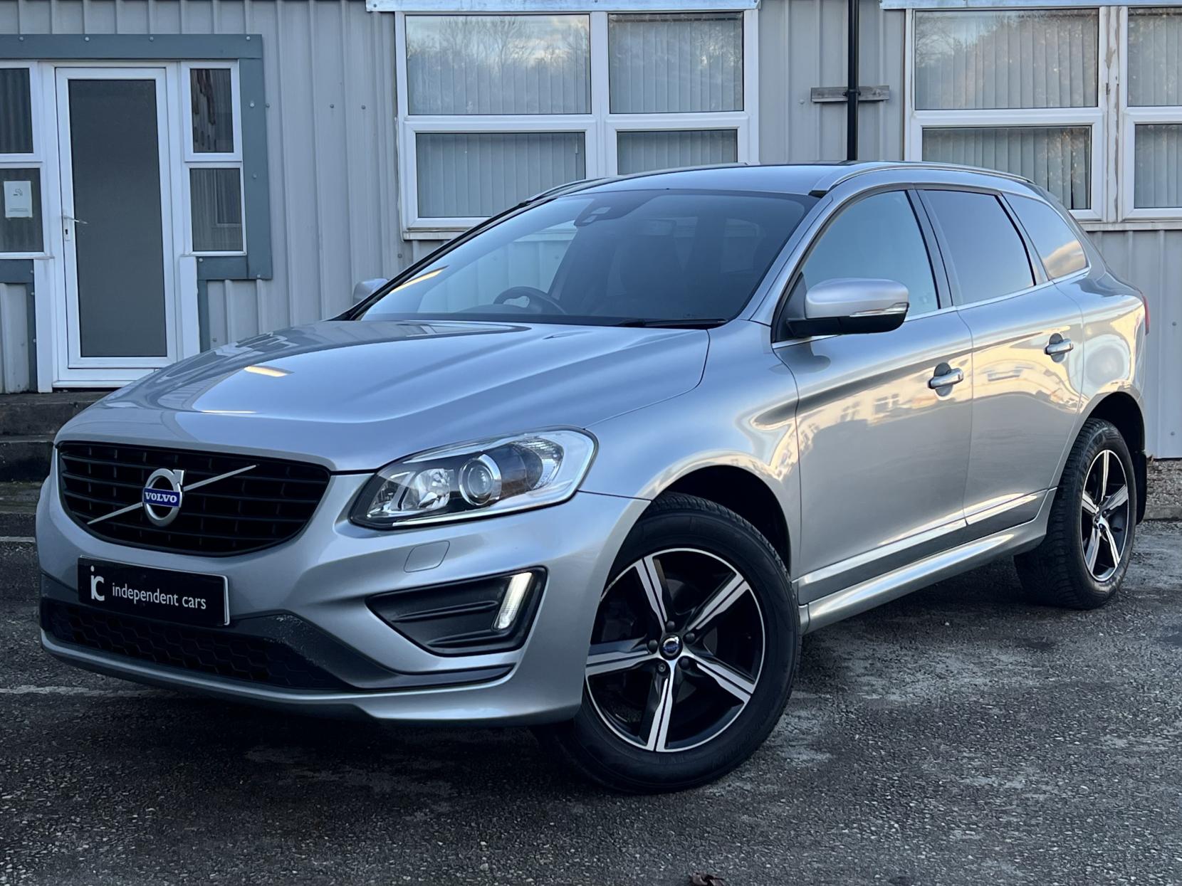 Volvo XC60 2.4 D5 R-Design Lux Nav SUV 5dr Diesel Auto AWD Euro 6 (s/s) (220 ps)