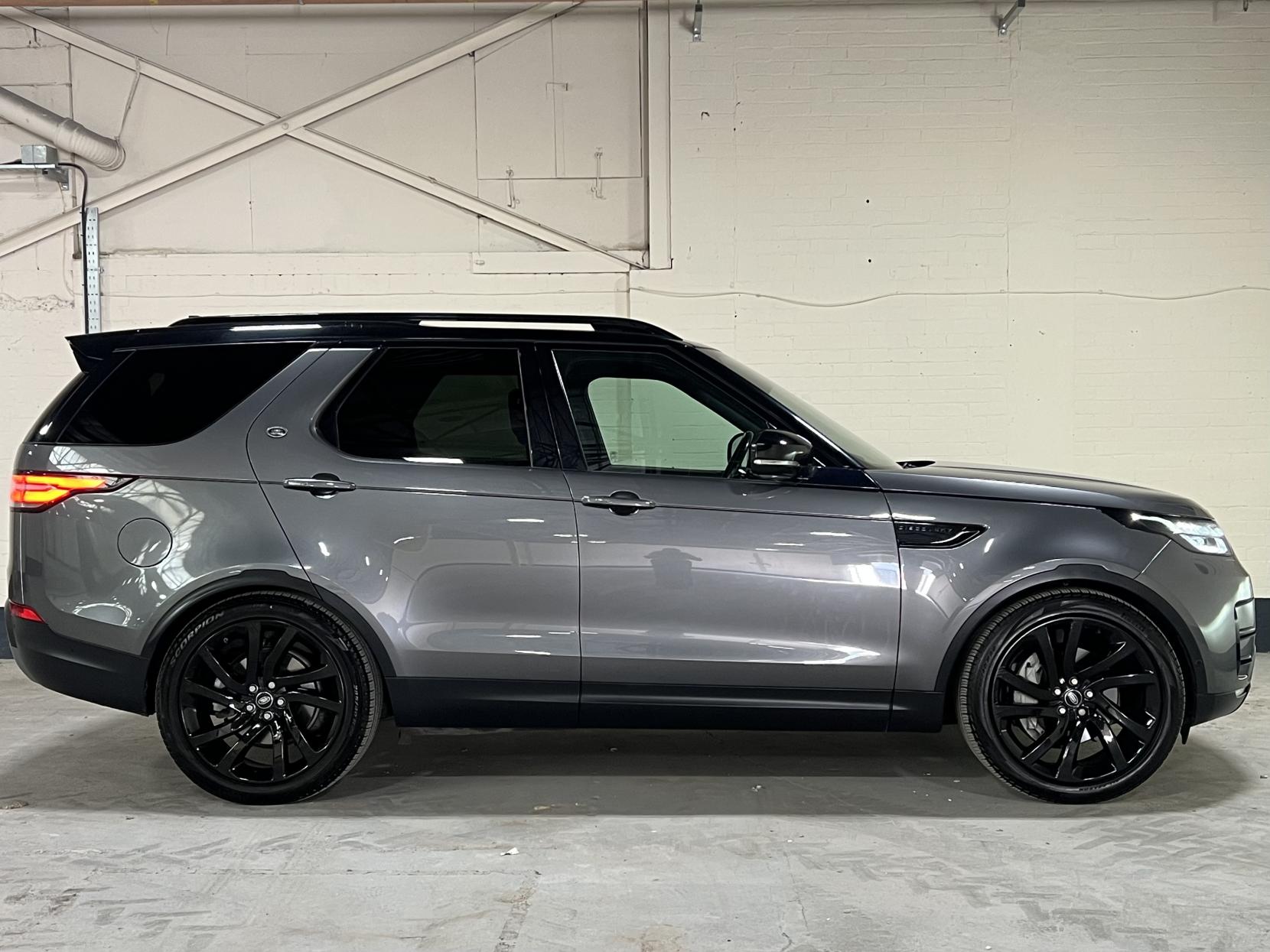 Land Rover Discovery 3.0 SD V6 HSE Luxury SUV 5dr Diesel Auto 4WD Euro 6 (s/s) (306 ps)