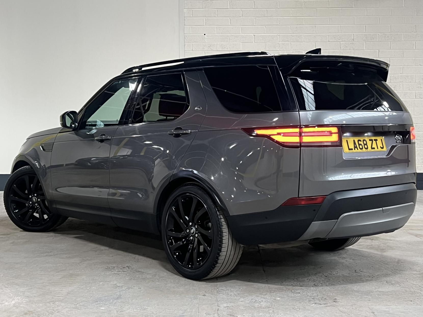 Land Rover Discovery 3.0 SD V6 HSE Luxury SUV 5dr Diesel Auto 4WD Euro 6 (s/s) (306 ps)