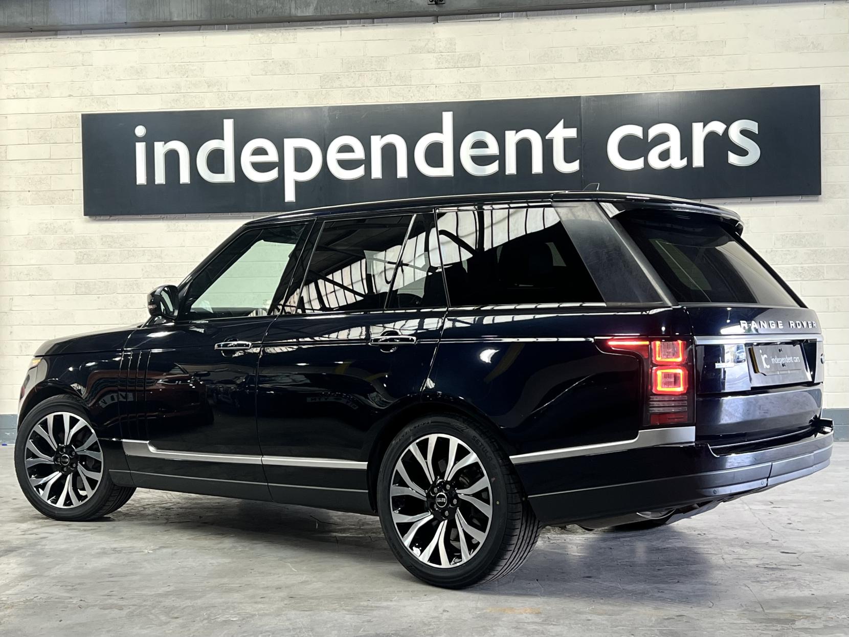 Land Rover Range Rover 4.4 SD V8 Autobiography SUV 5dr Diesel Auto 4WD Euro 6 (s/s) (339 ps)