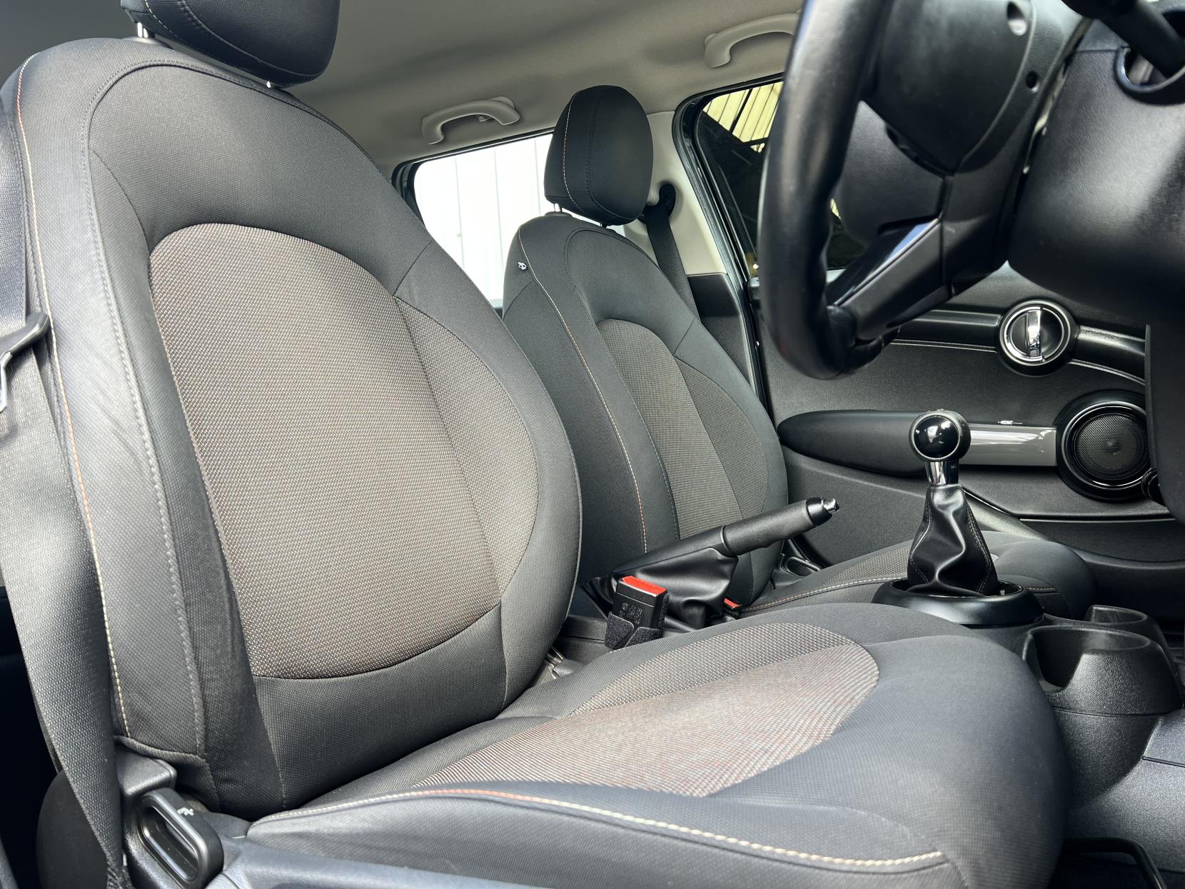 MINI Hatch 1.2 One Hatchback 5dr Petrol Manual Euro 6 (s/s) (102 ps)