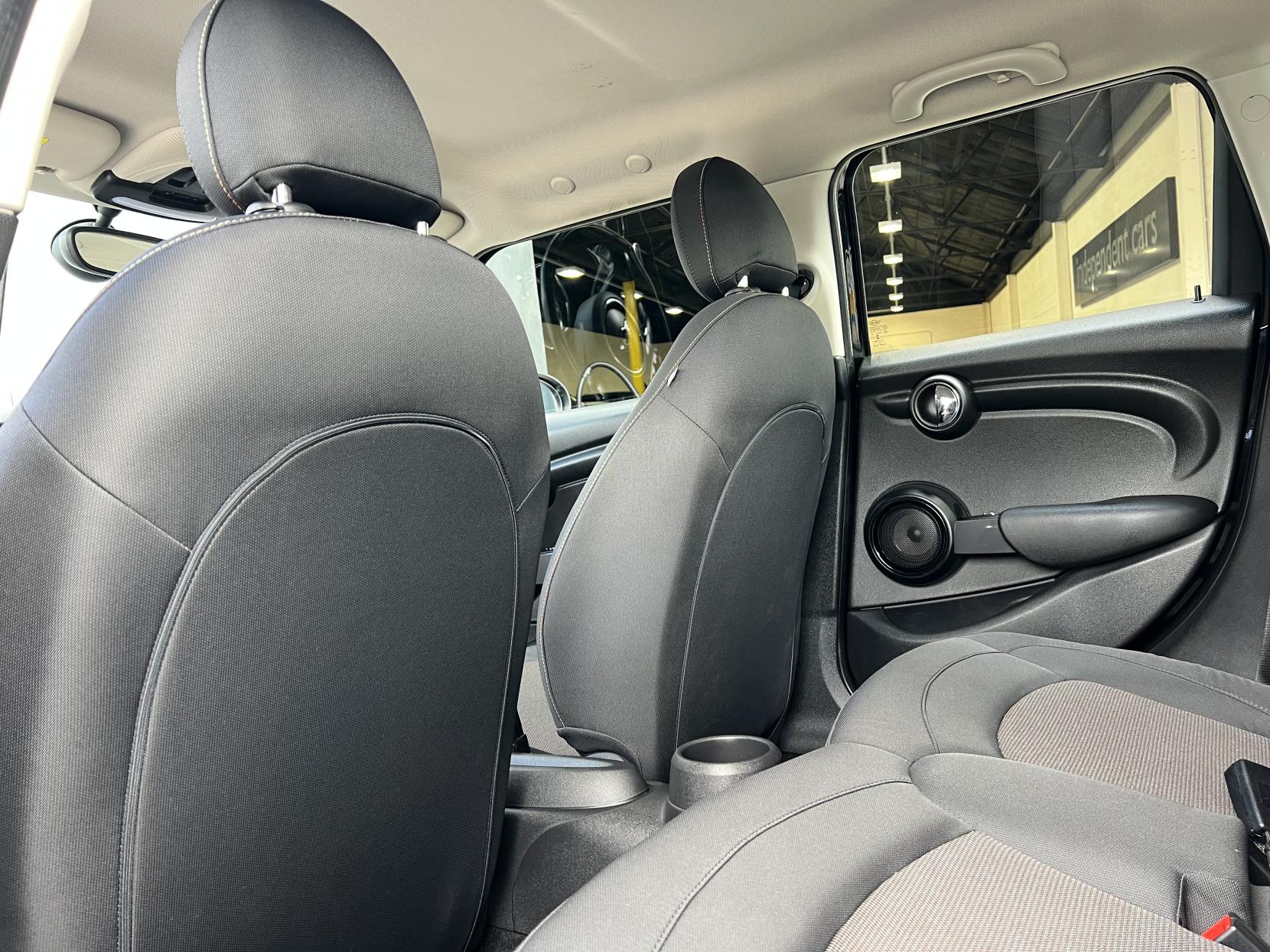 MINI Hatch 1.2 One Hatchback 5dr Petrol Manual Euro 6 (s/s) (102 ps)