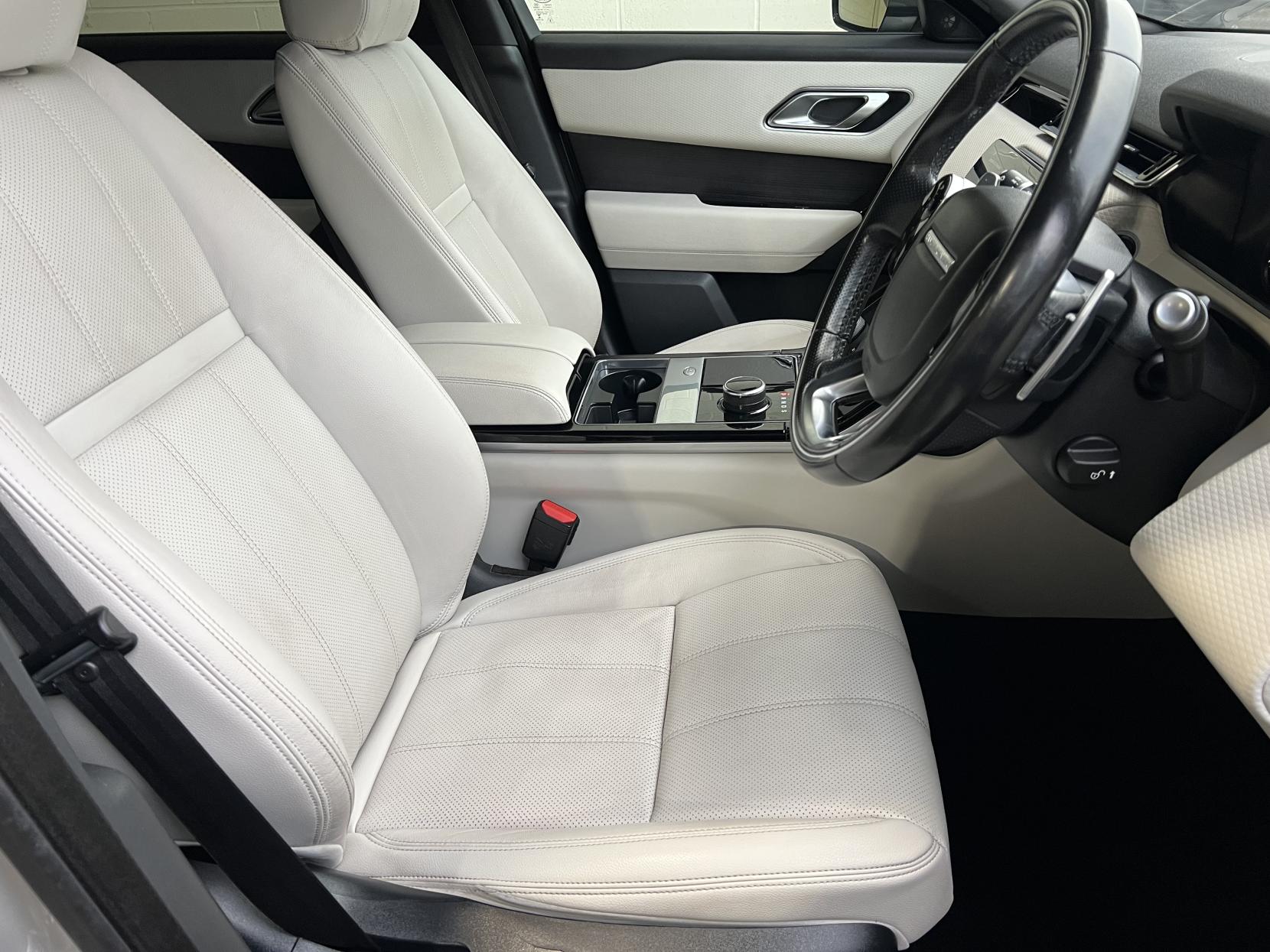 Land Rover Range Rover Velar 2.0 P250 R-Dynamic S SUV 5dr Petrol Auto 4WD Euro 6 (s/s) (250 bhp)