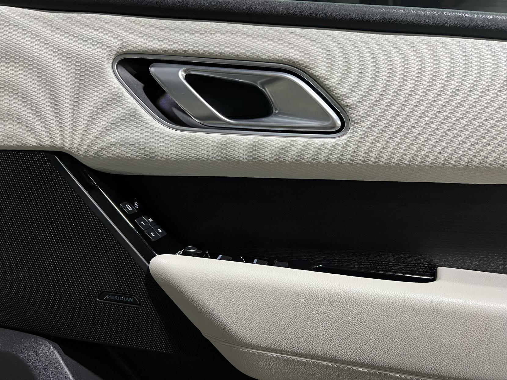 Land Rover Range Rover Velar 2.0 P250 R-Dynamic S SUV 5dr Petrol Auto 4WD Euro 6 (s/s) (250 bhp)