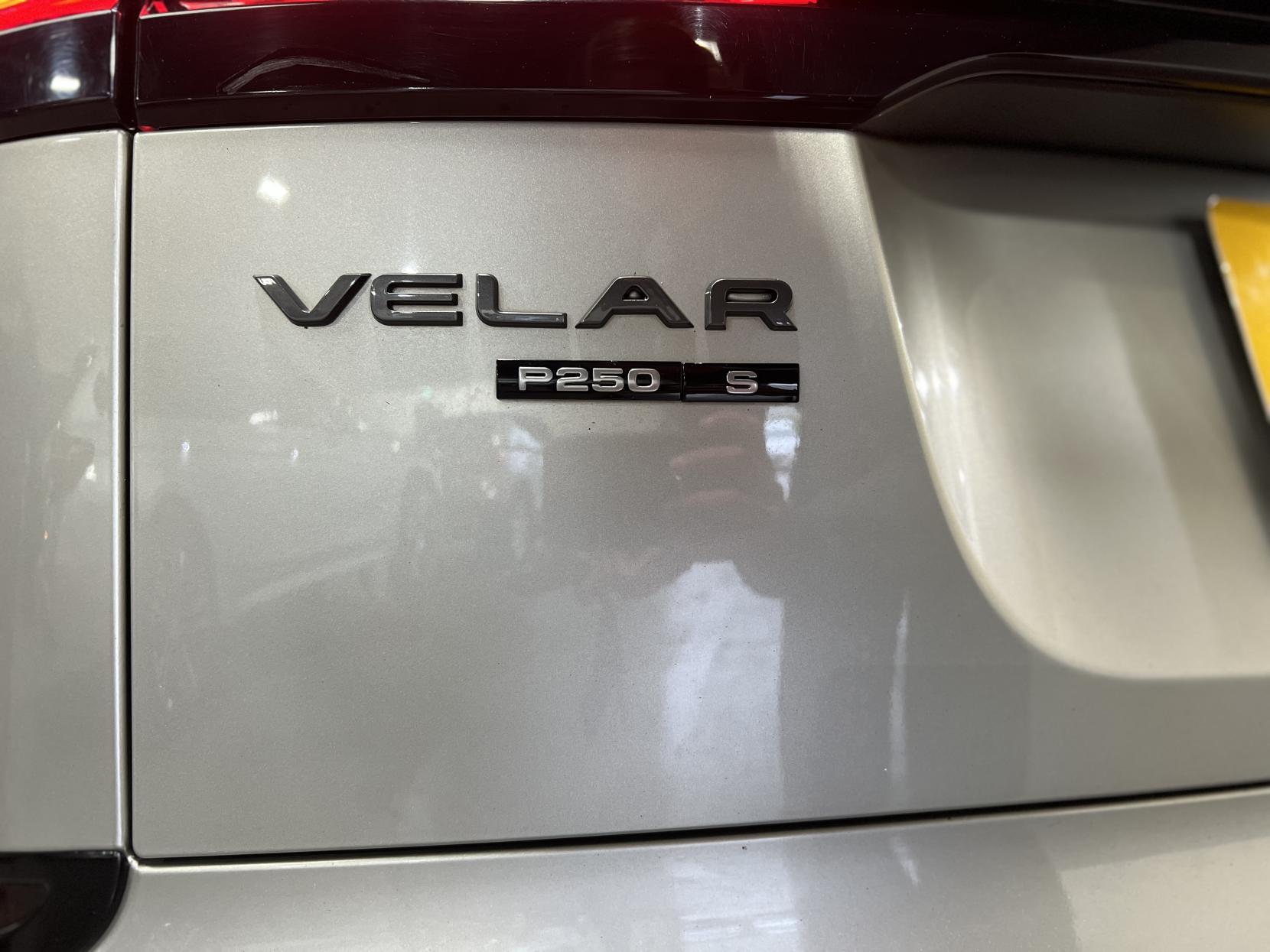 Land Rover Range Rover Velar 2.0 P250 R-Dynamic S SUV 5dr Petrol Auto 4WD Euro 6 (s/s) (250 bhp)